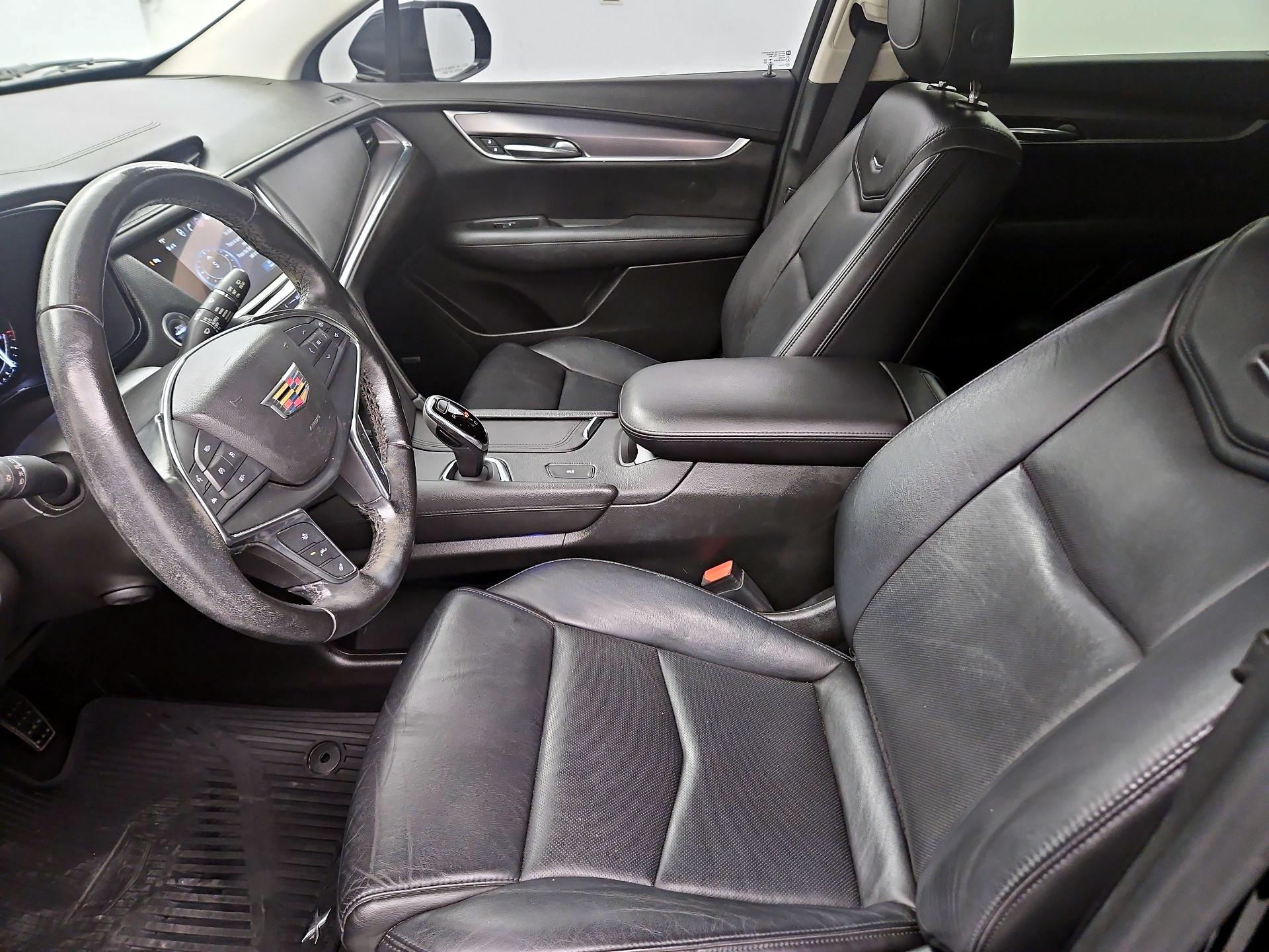 Thumbnail: 2019 Cadillac XT5 - 11