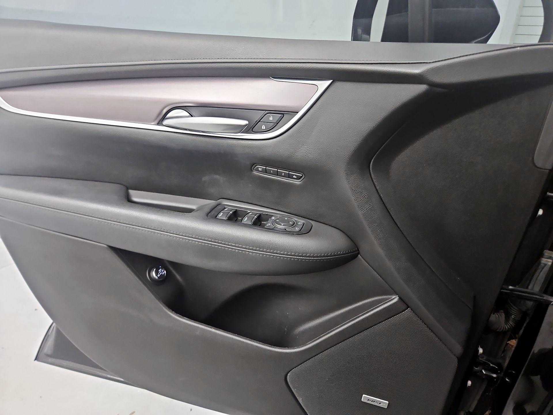 Thumbnail: 2019 Cadillac XT5 - 12