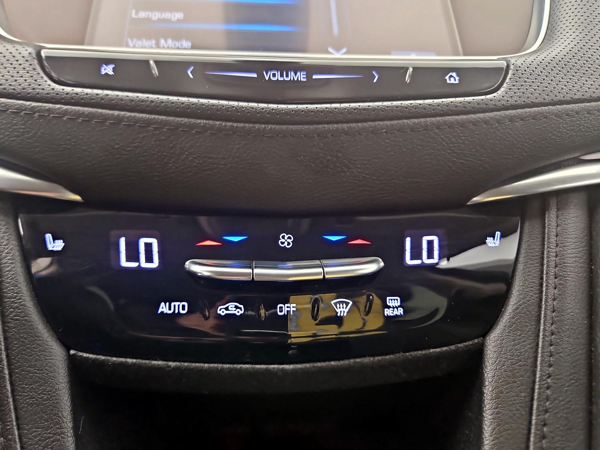 Thumbnail: 2019 Cadillac XT5 - 16