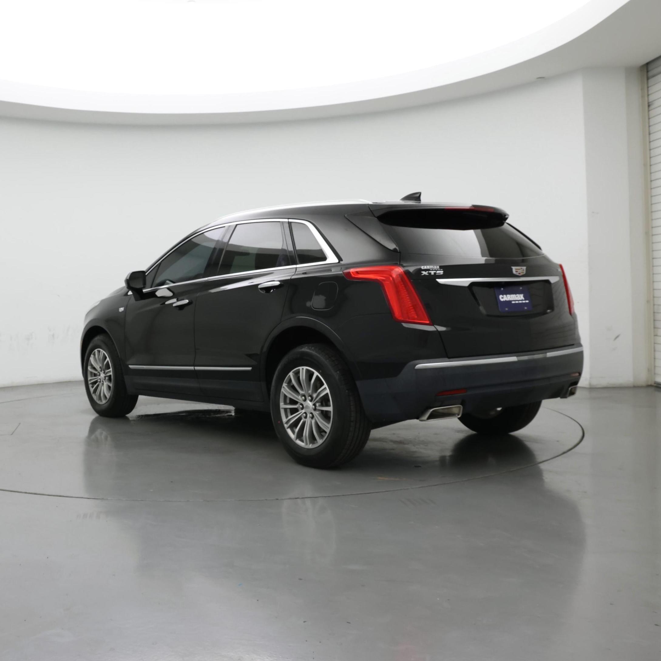 Thumbnail: 2019 Cadillac XT5 - 2