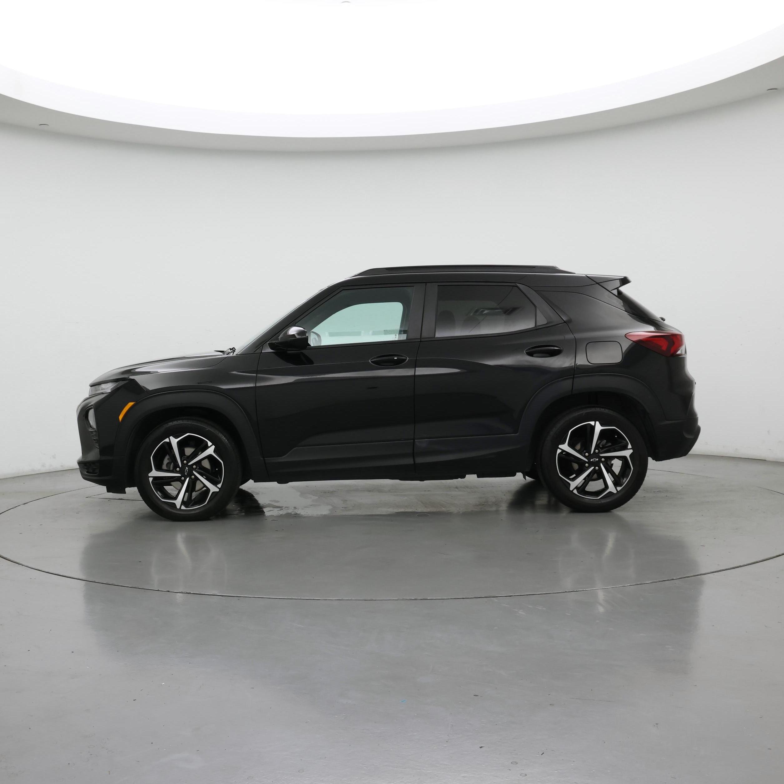 Thumbnail: 2023 Chevrolet TrailBlazer - 3