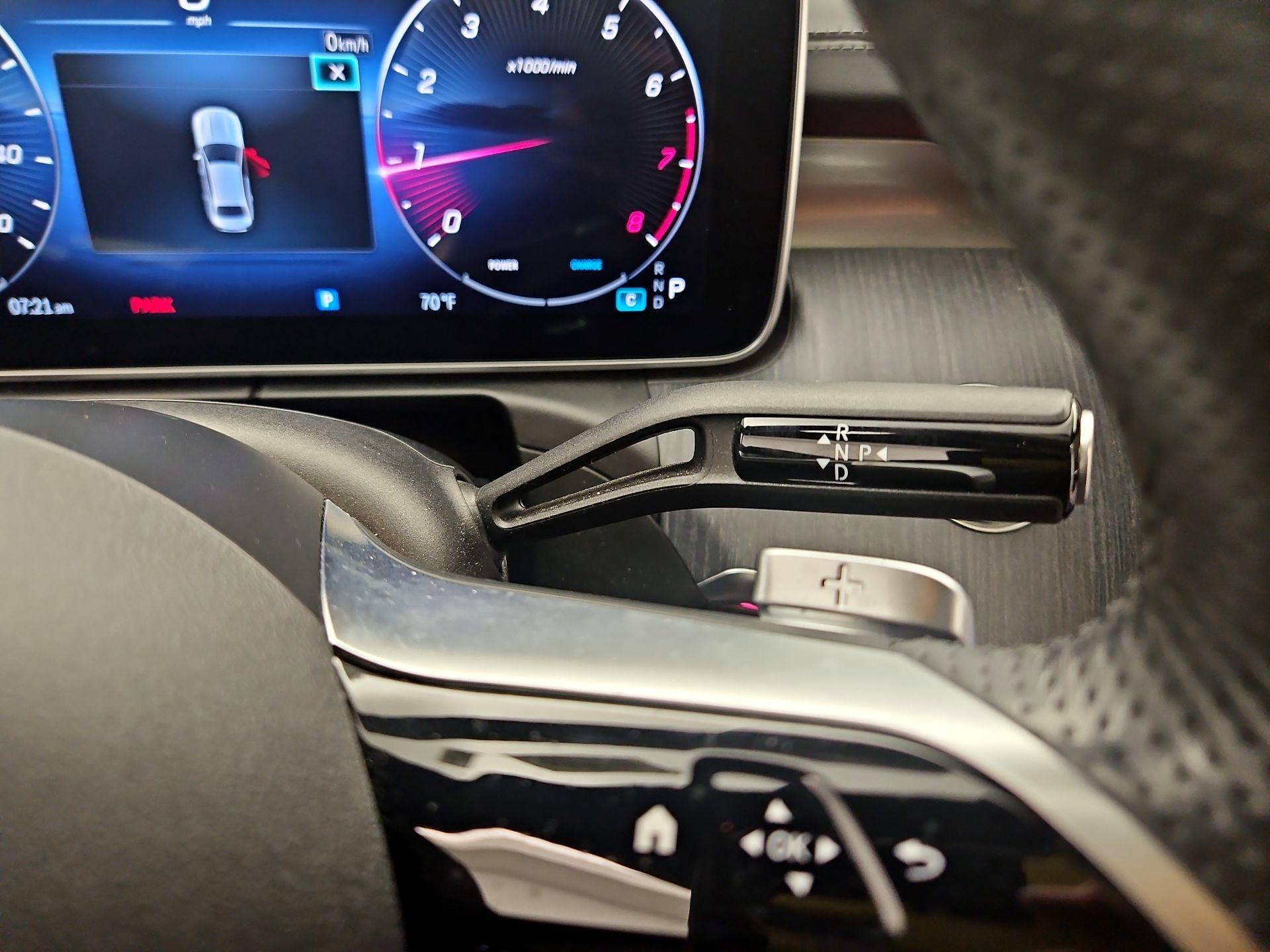 Thumbnail: 2023 Mercedes-Benz C-Class - 17