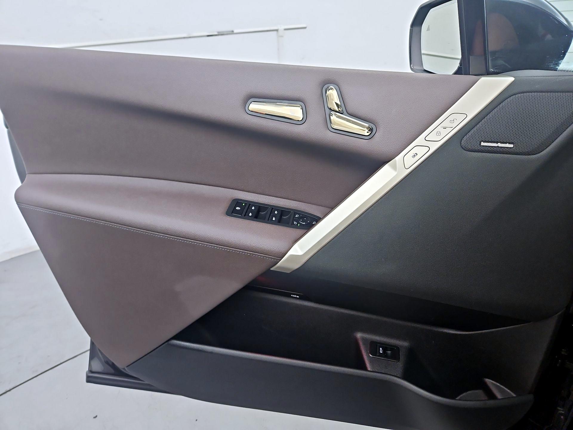 Thumbnail: 2023 BMW iX - 12