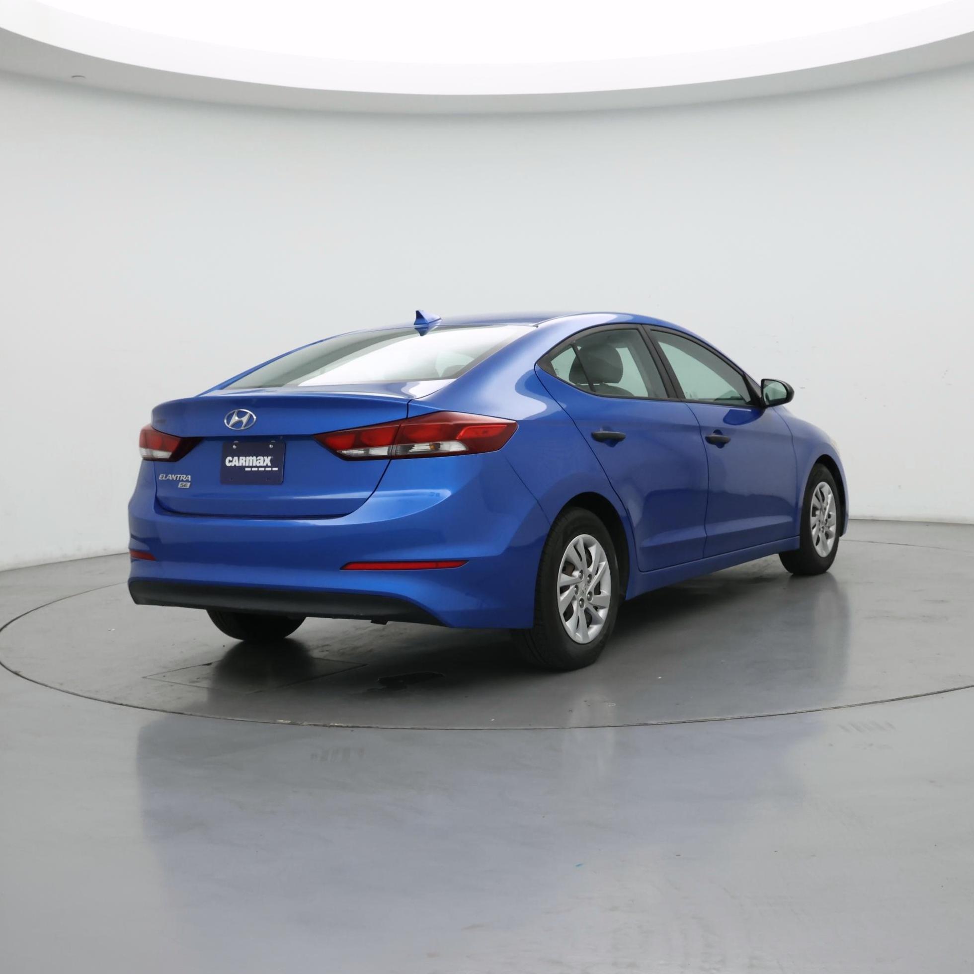 Thumbnail: 2017 Hyundai Elantra - 8