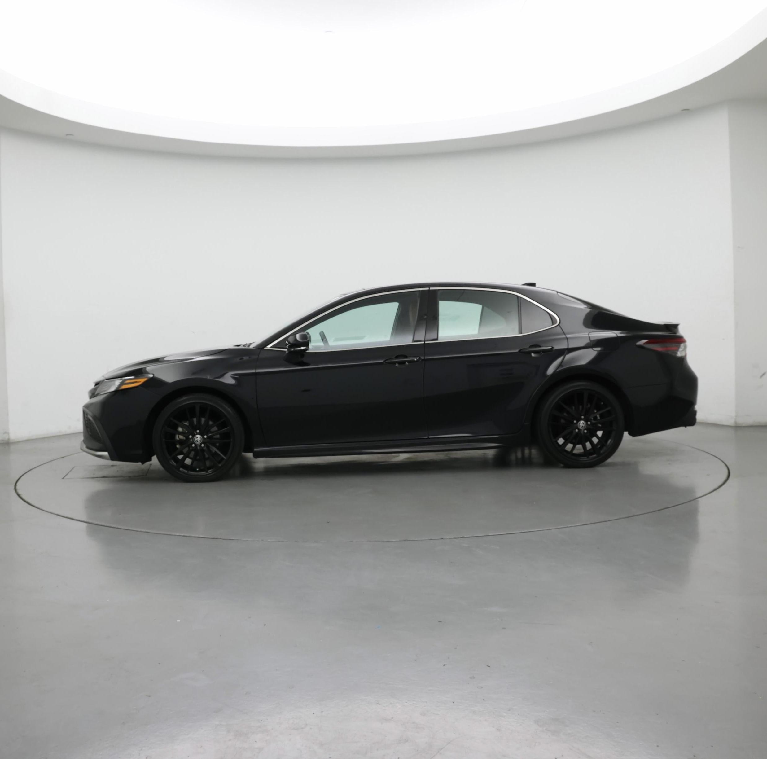Thumbnail: 2023 Toyota Camry - 3