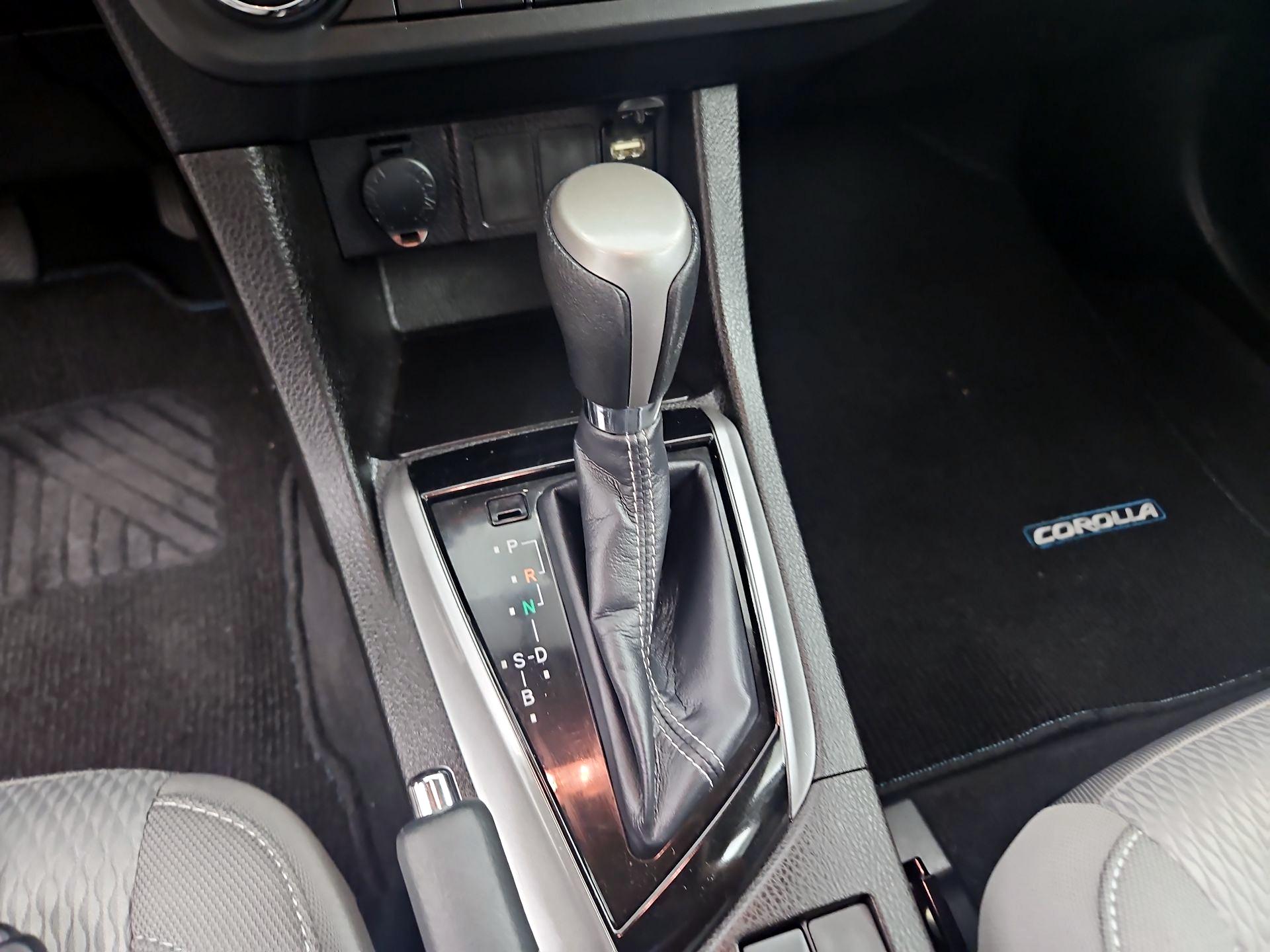 Thumbnail: 2014 Toyota Corolla - 15