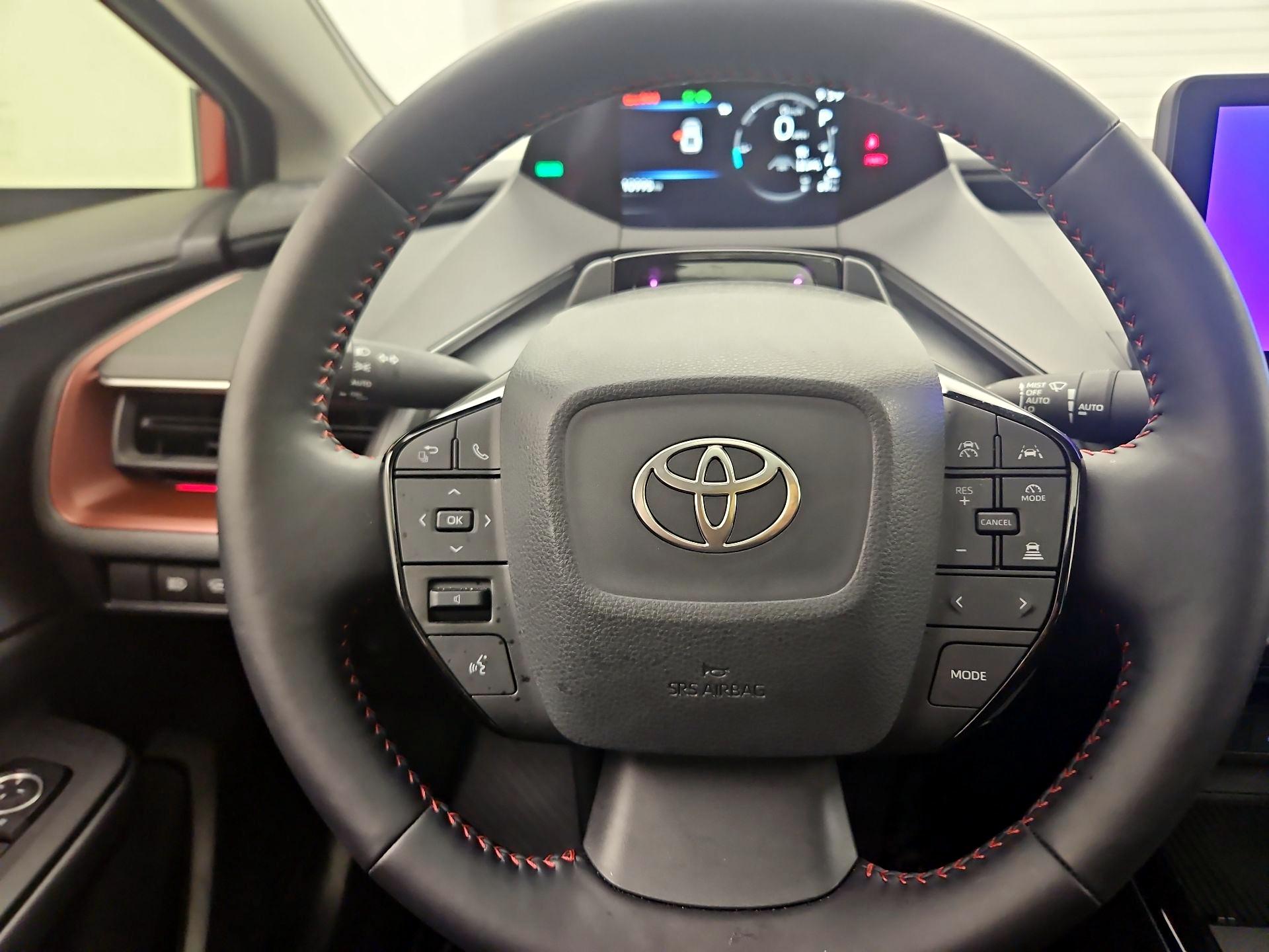 Thumbnail: 2024 Toyota Prius Prime - 10