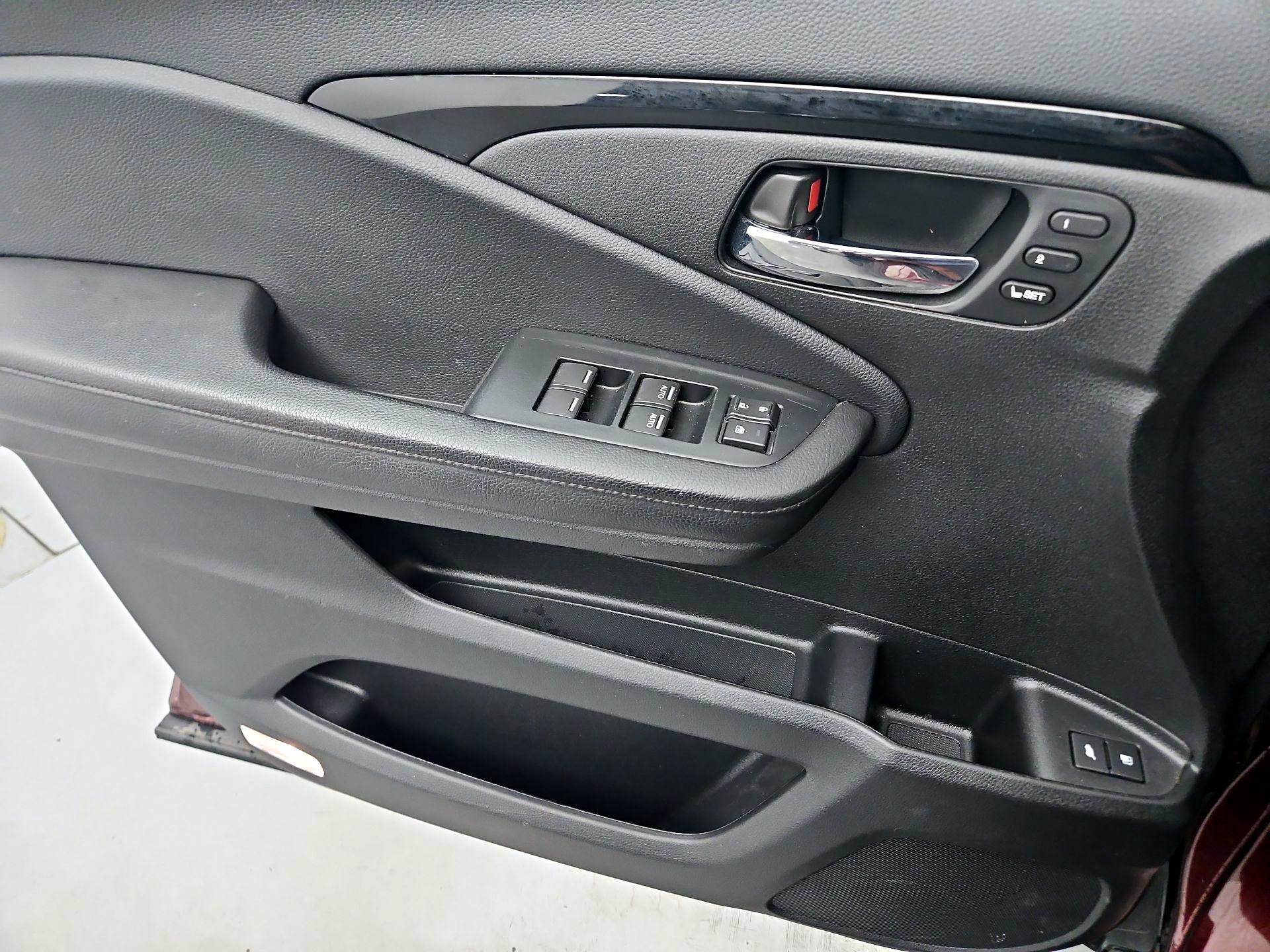 Thumbnail: 2021 Honda Passport - 12