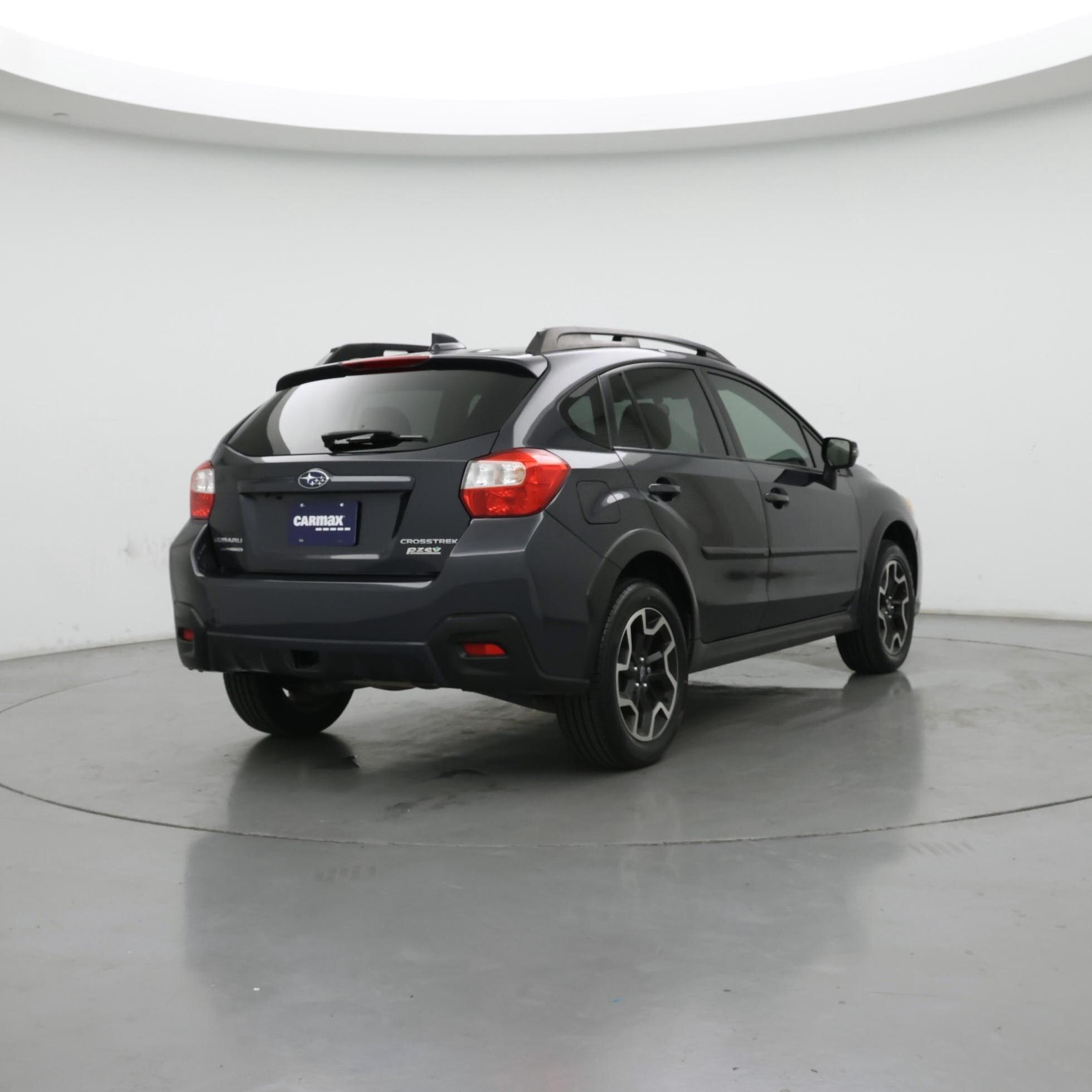 Thumbnail: 2017 Subaru Crosstrek - 8