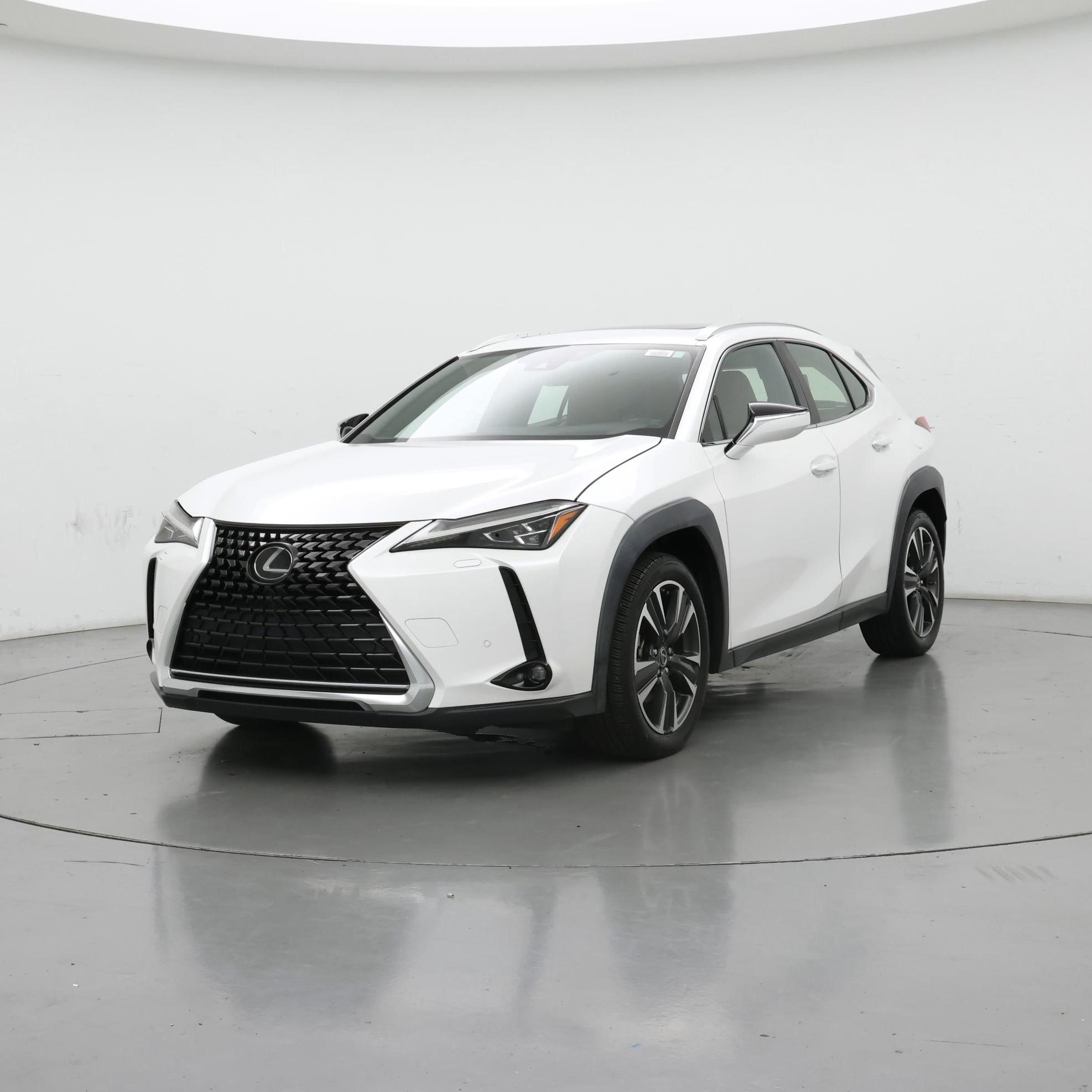 Thumbnail: 2019 Lexus UX - 4