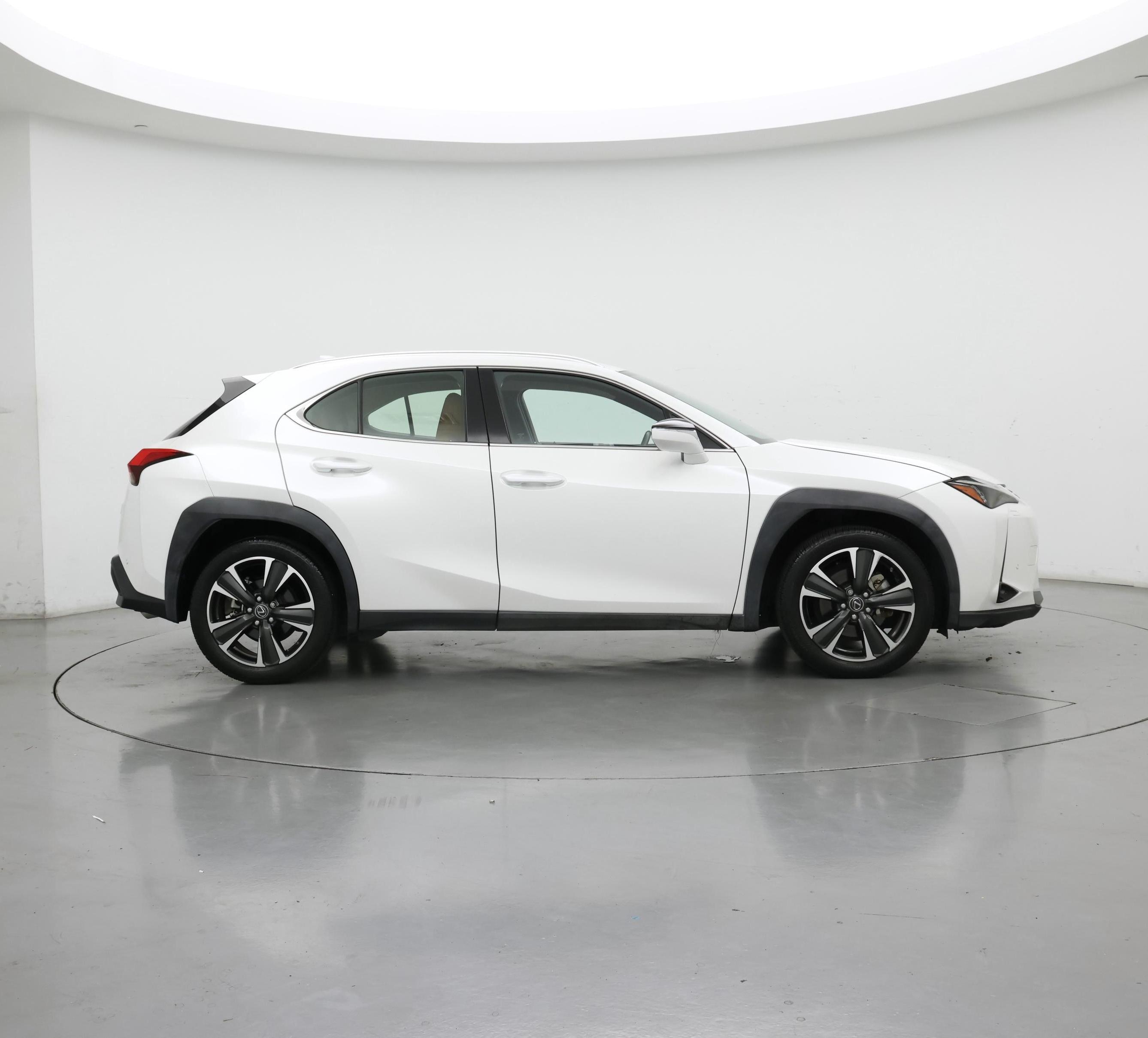Thumbnail: 2019 Lexus UX - 7