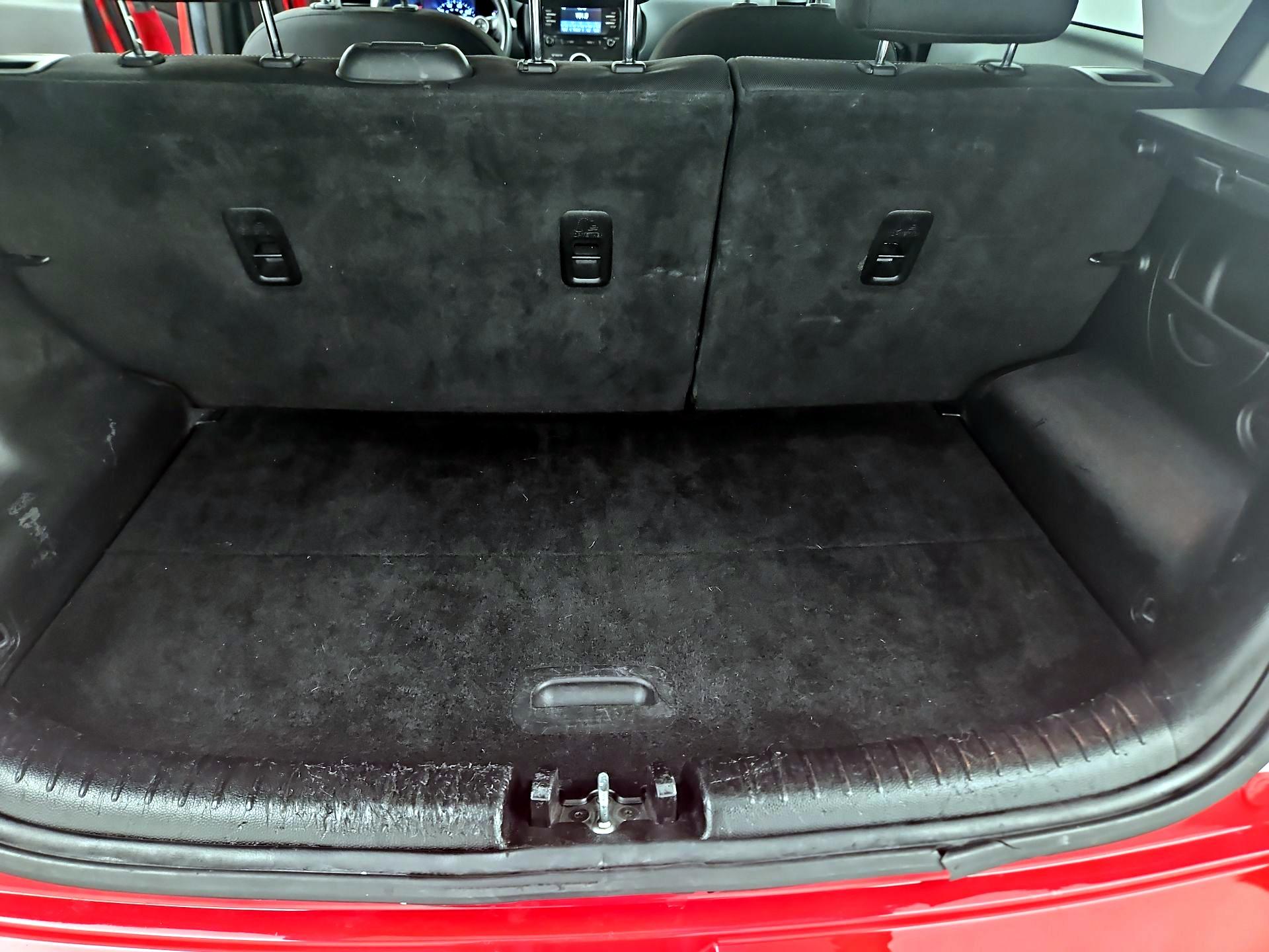 Thumbnail: 2017 Kia Soul - 20
