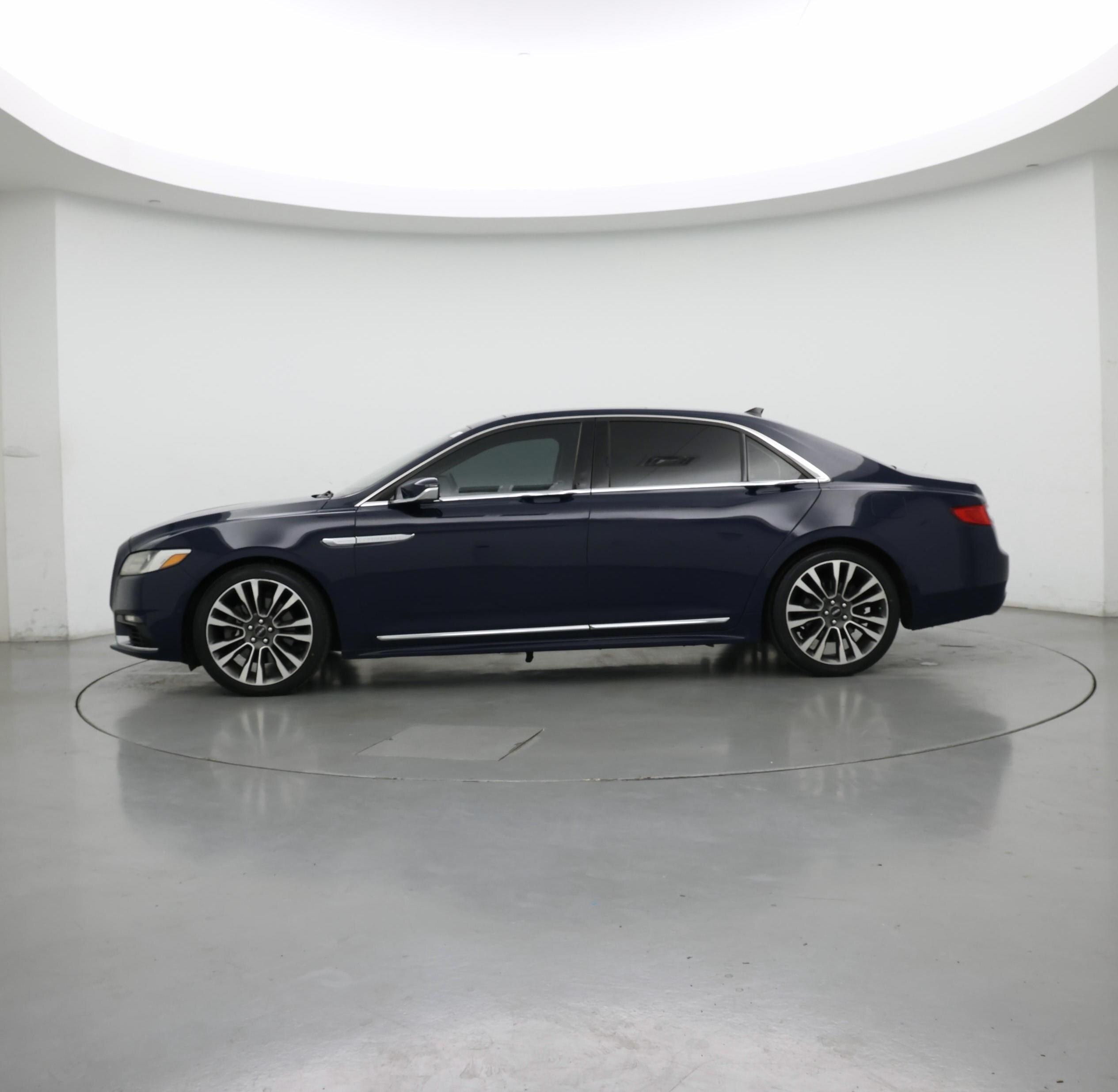 Thumbnail: 2018 Lincoln Continental - 3