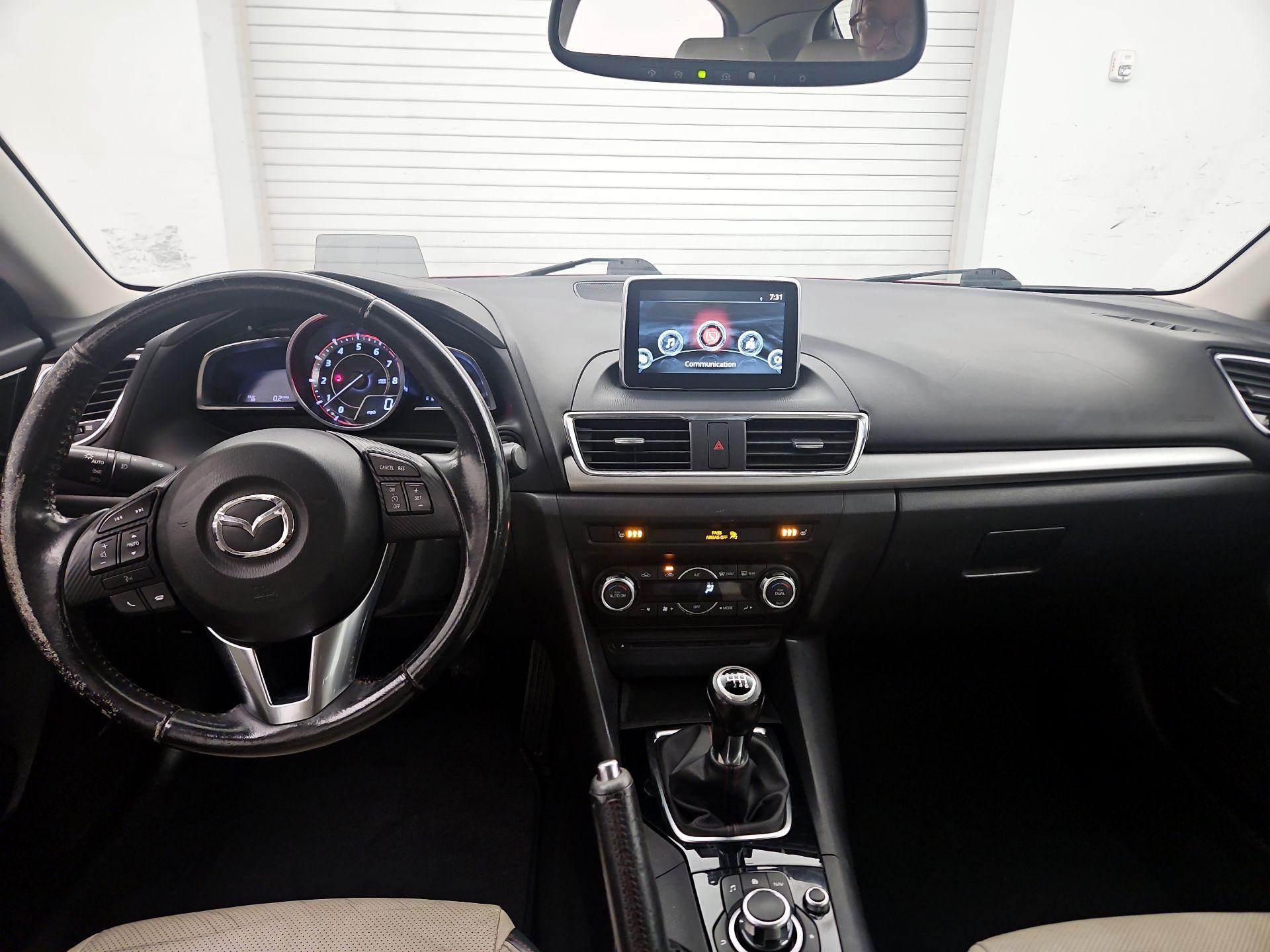 Thumbnail: 2016 Mazda Mazda3 - 9