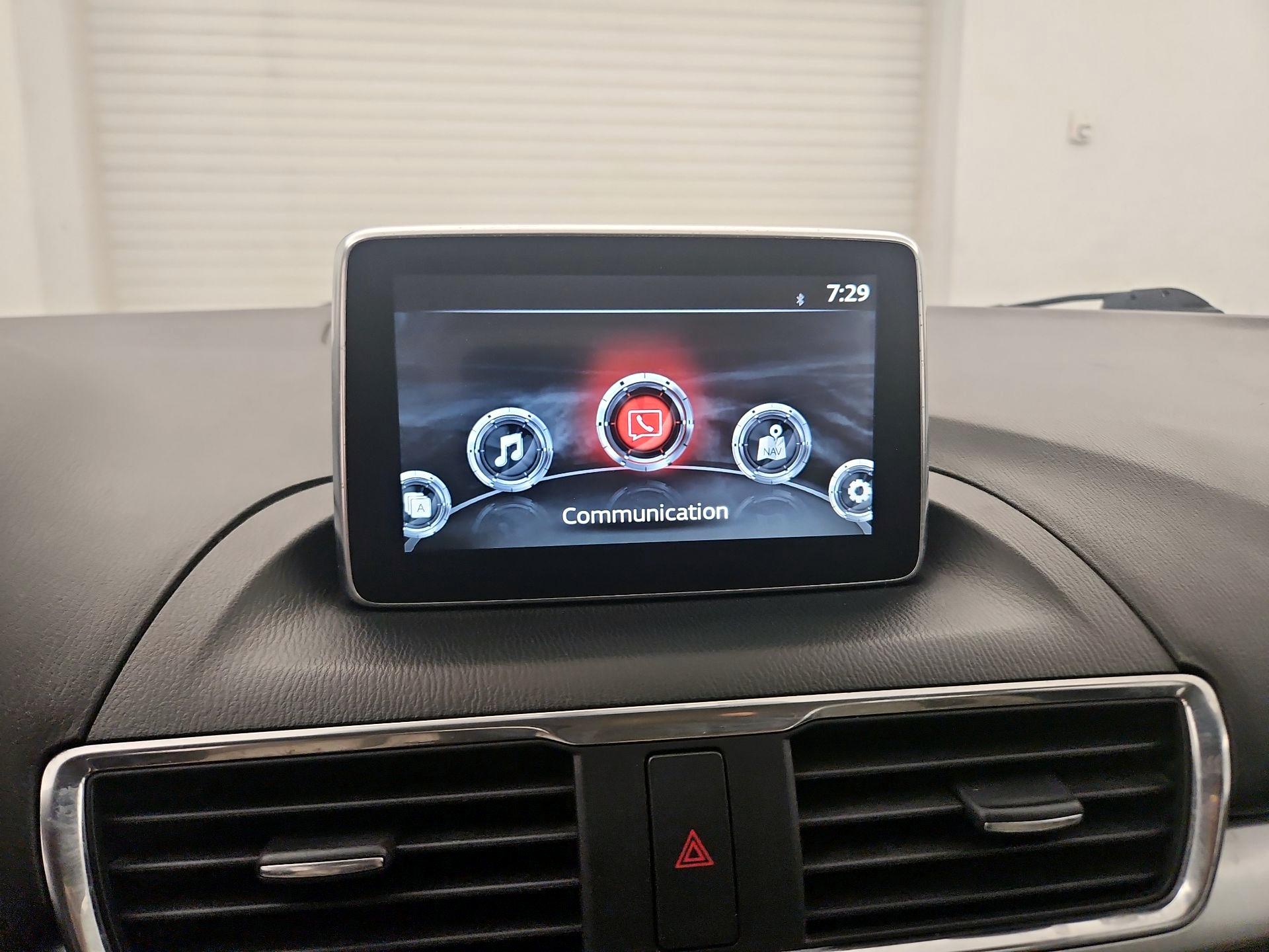 Thumbnail: 2016 Mazda Mazda3 - 14