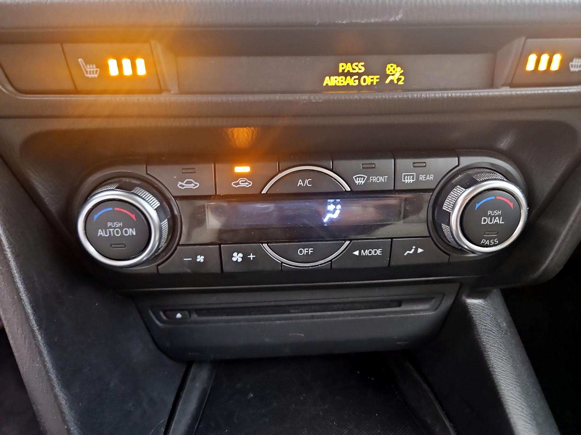 Thumbnail: 2016 Mazda Mazda3 - 15