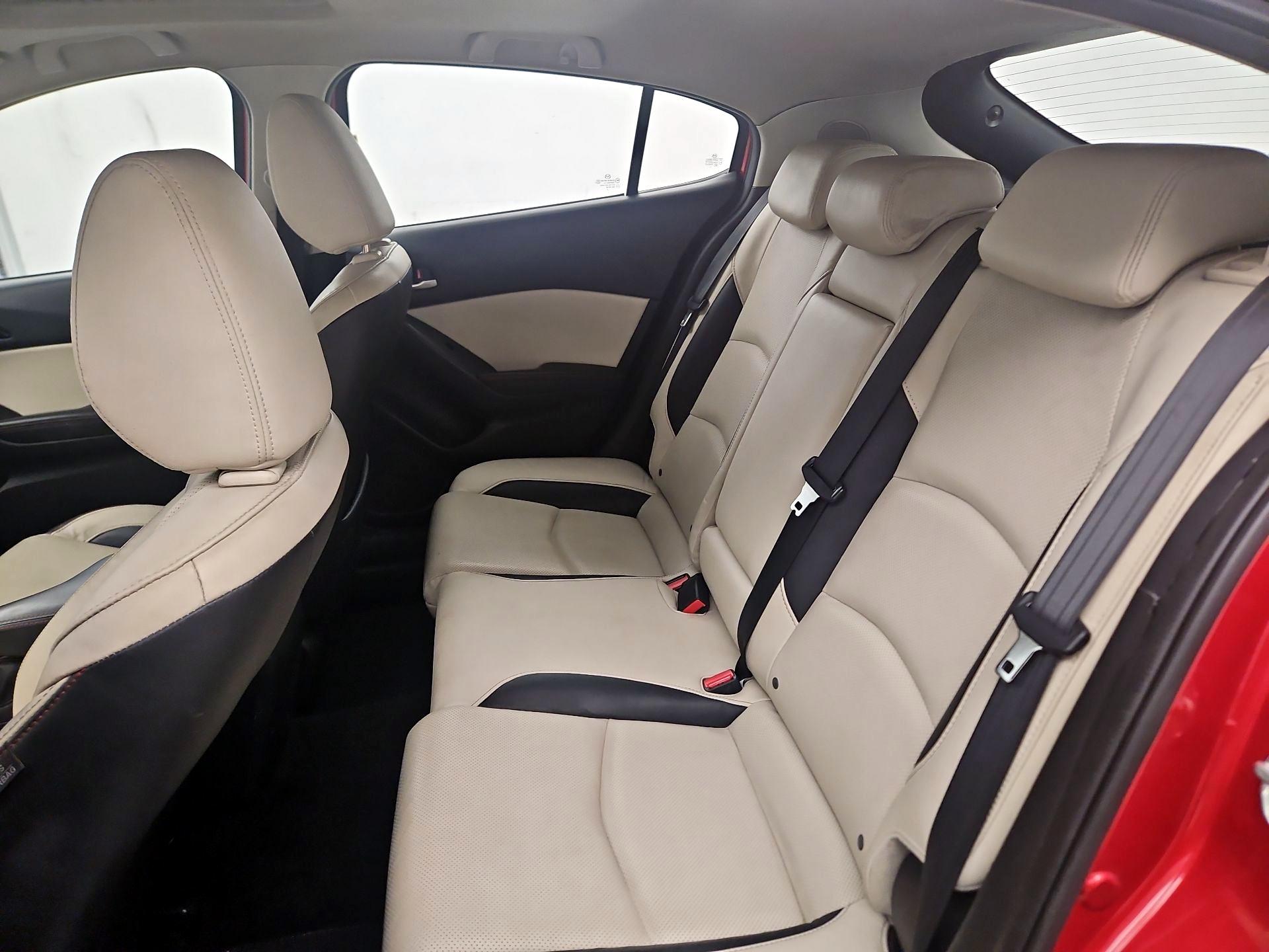 Thumbnail: 2016 Mazda Mazda3 - 17