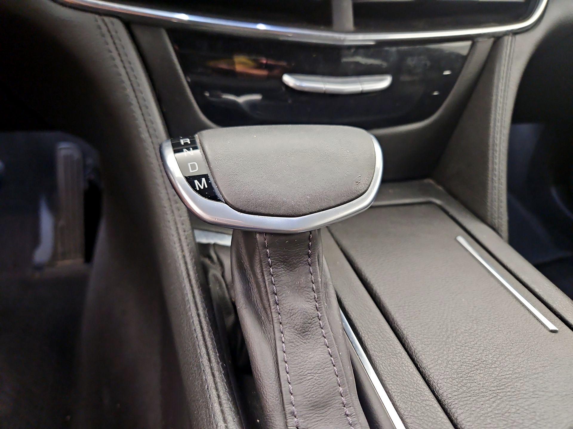 Thumbnail: 2018 Cadillac CT6 - 15