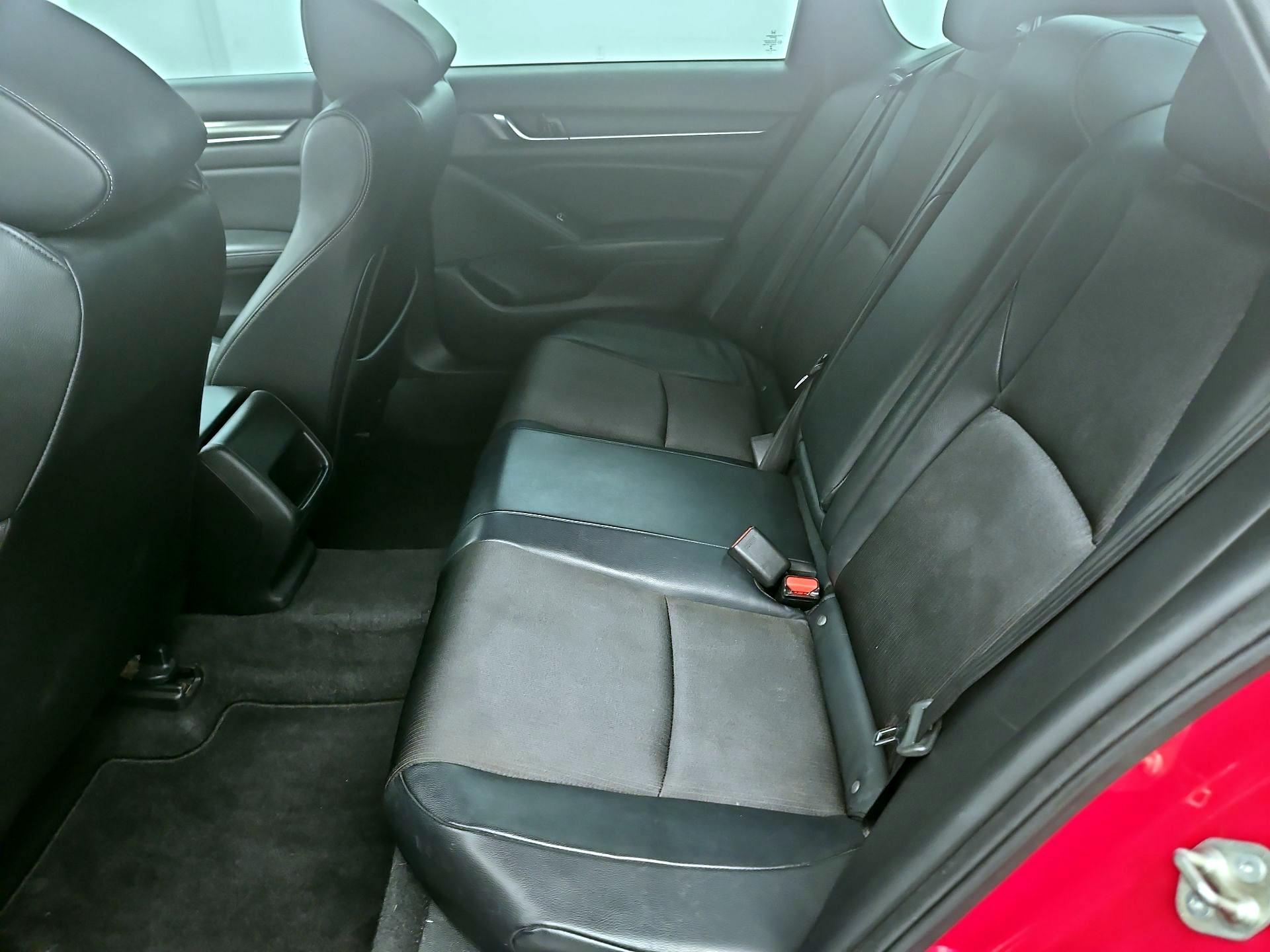 Thumbnail: 2018 Honda Accord - 19