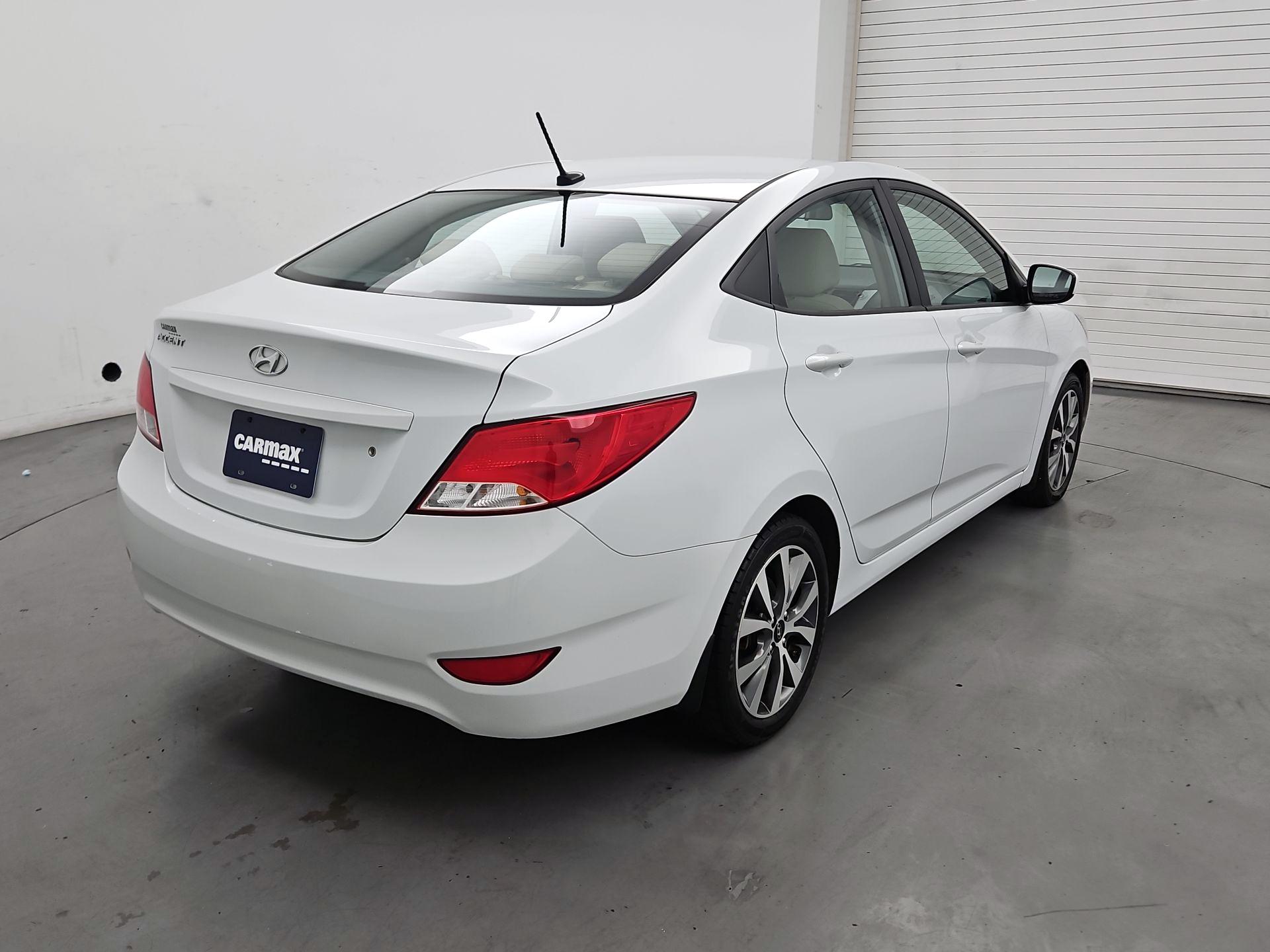 Thumbnail: 2017 Hyundai Accent - 5