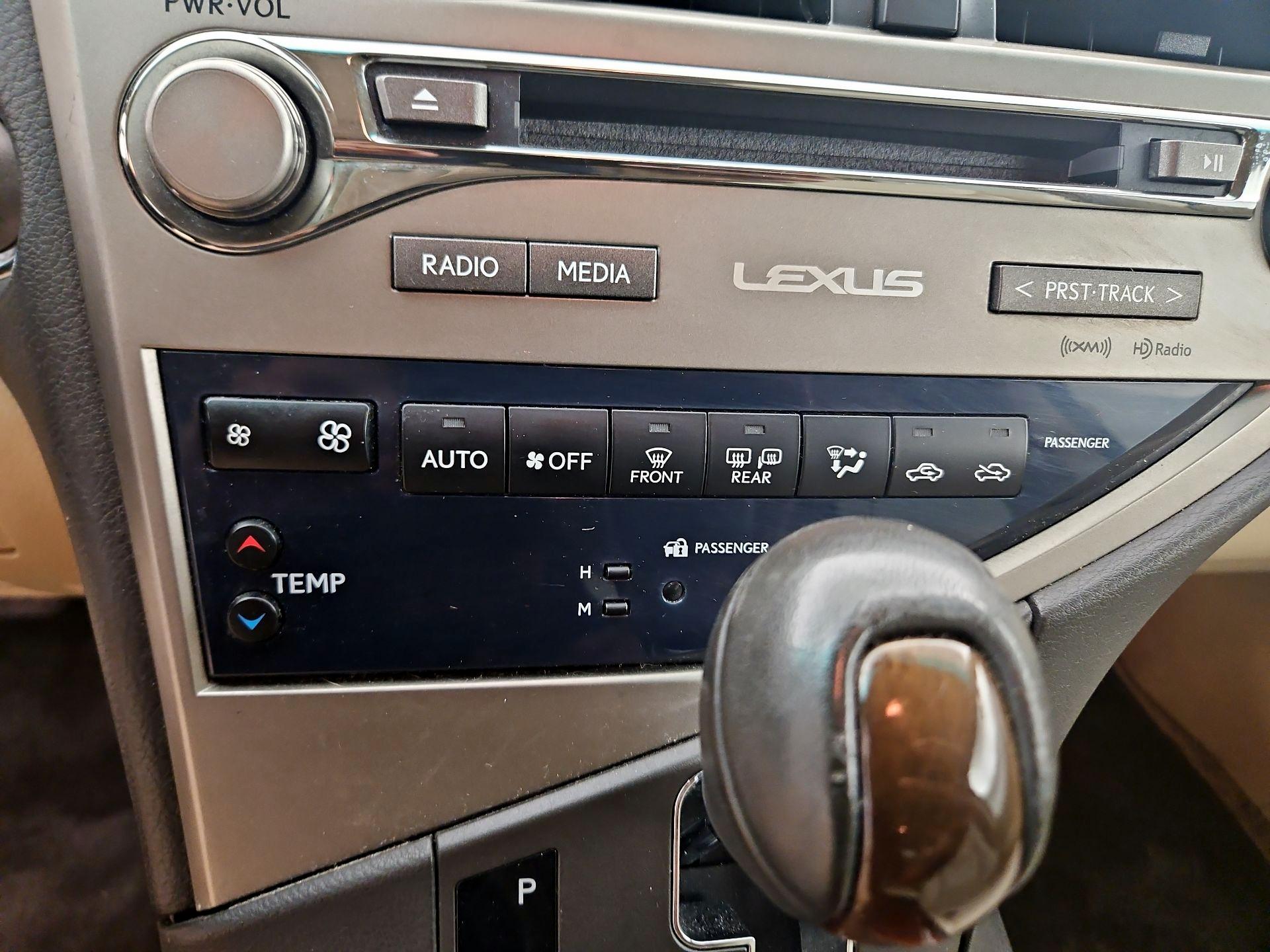 Thumbnail: 2015 Lexus RX - 16