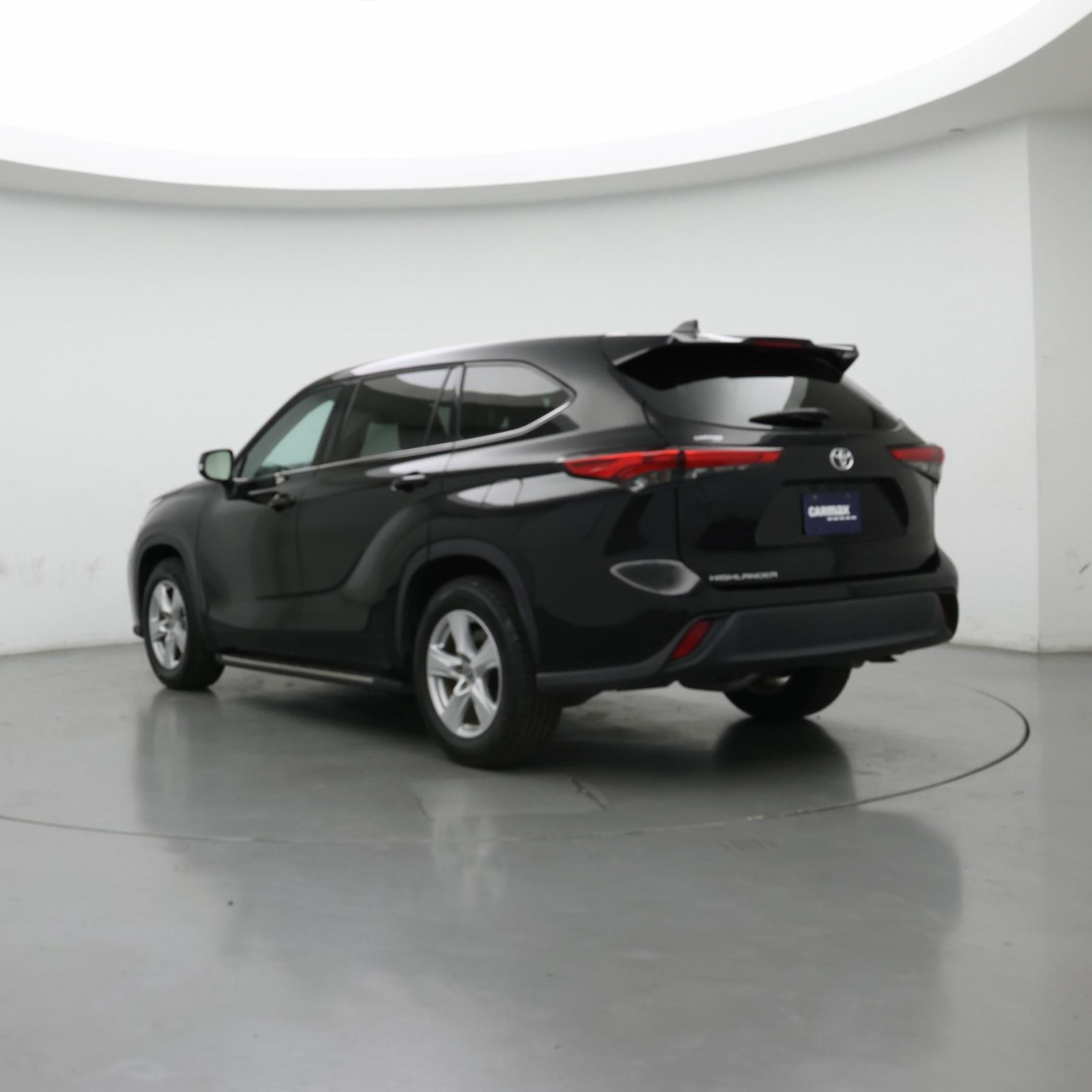Thumbnail: 2022 Toyota Highlander - 2