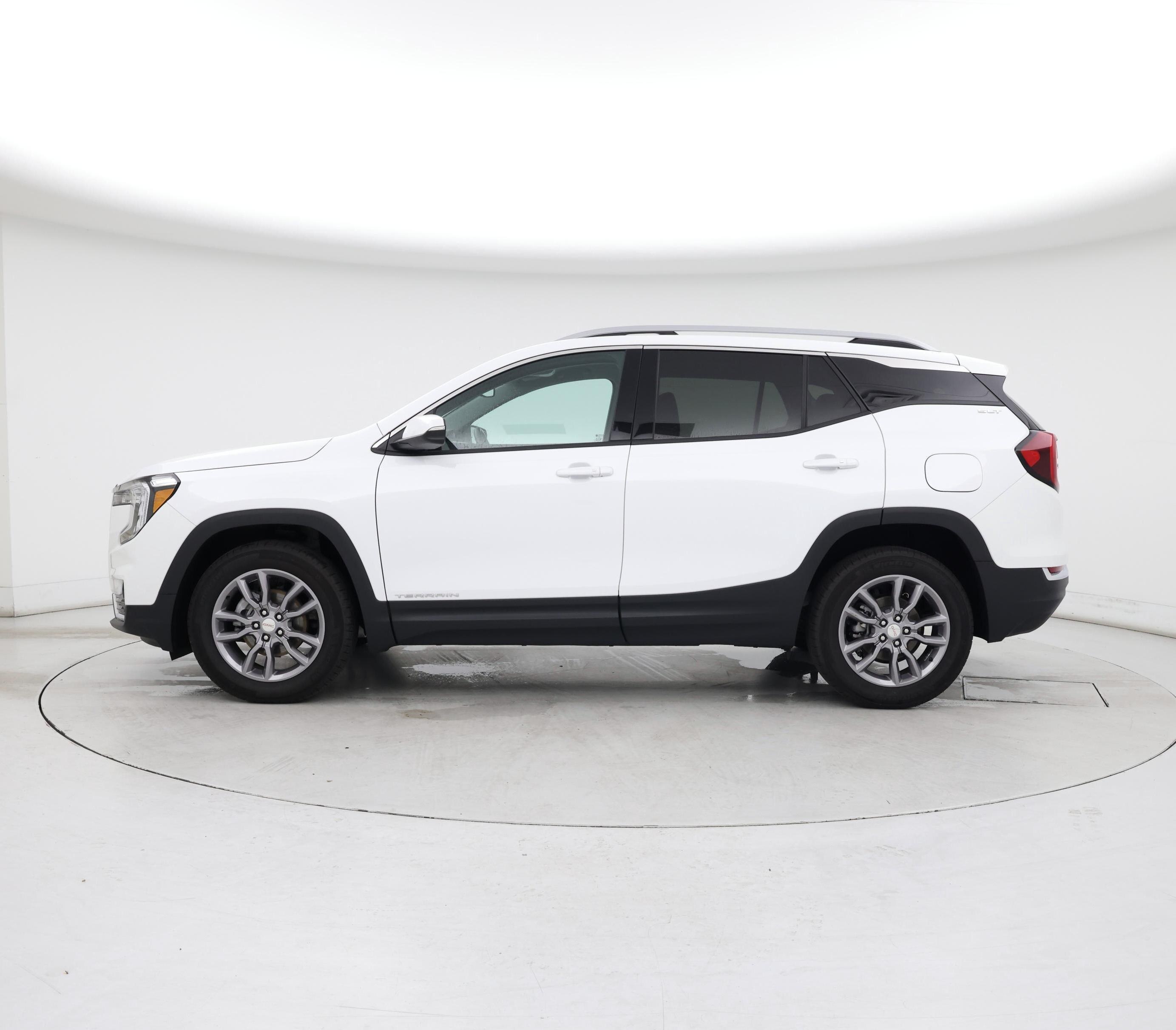 Thumbnail: 2024 GMC Terrain - 3