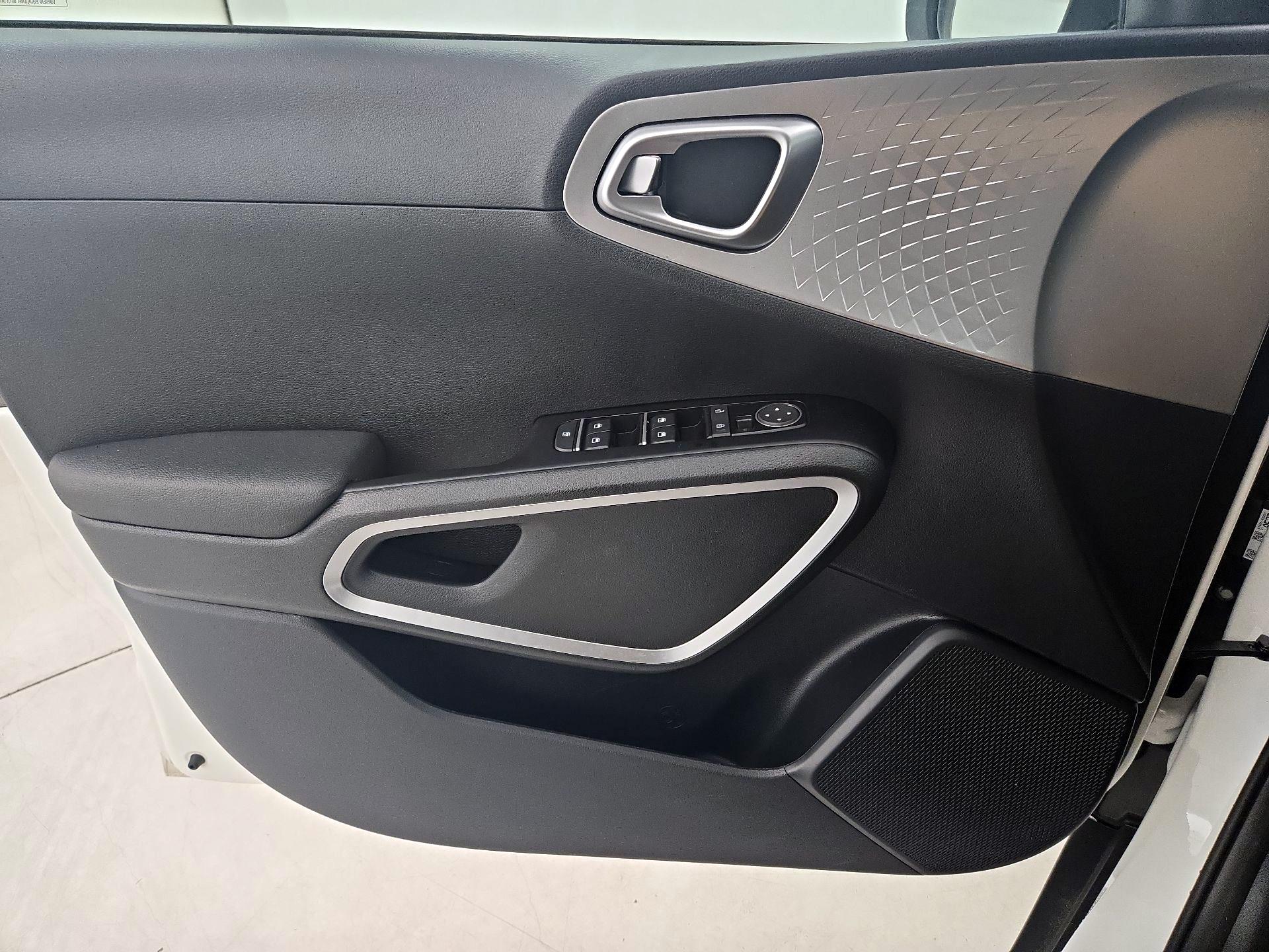 Thumbnail: 2024 Kia Soul - 12