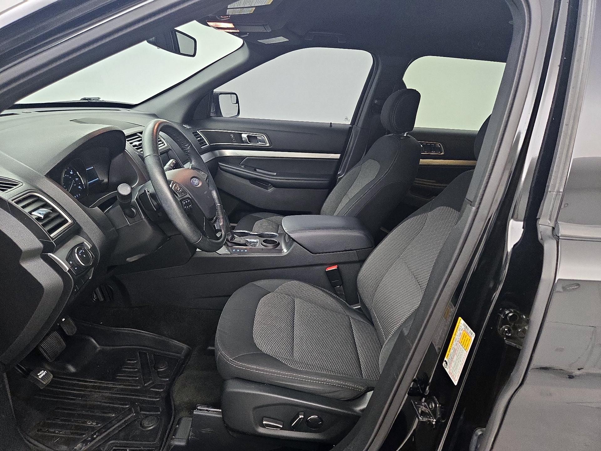 Thumbnail: 2017 Ford Explorer - 11