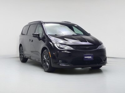 Black 2019 Chrysler Pacifica Limited