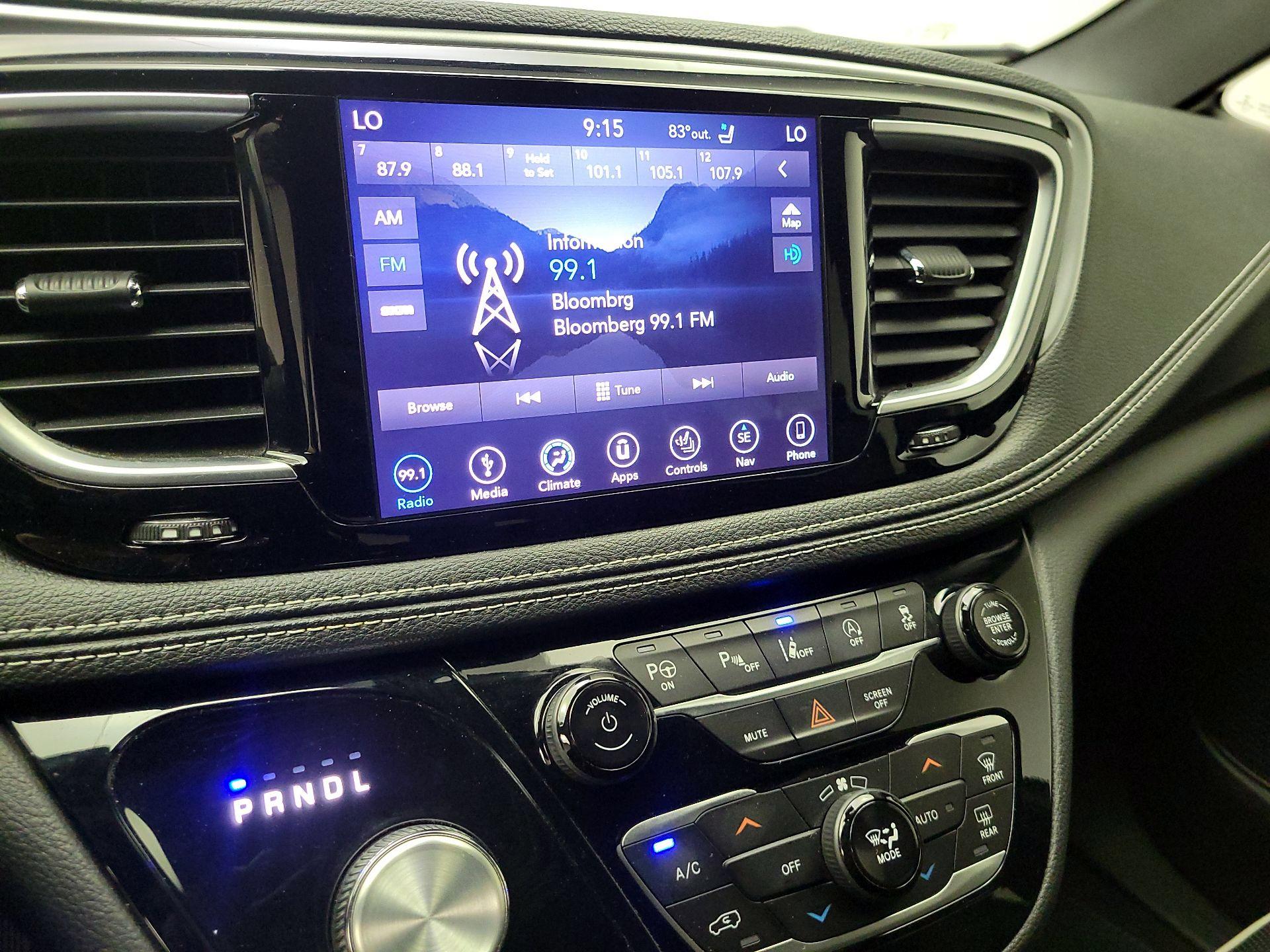 Thumbnail: 2019 Chrysler Pacifica - 16
