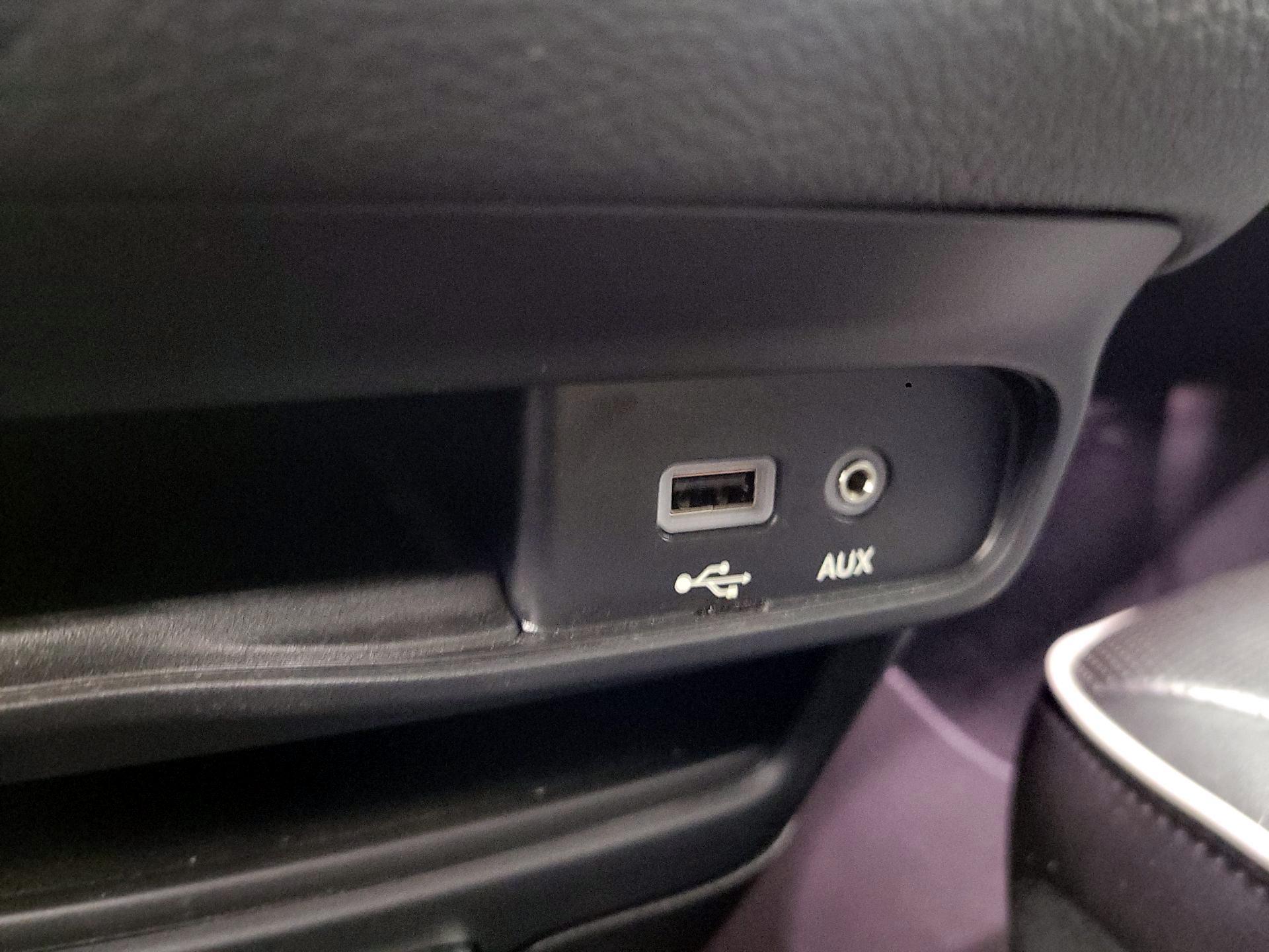 Thumbnail: 2019 Chrysler Pacifica - 19