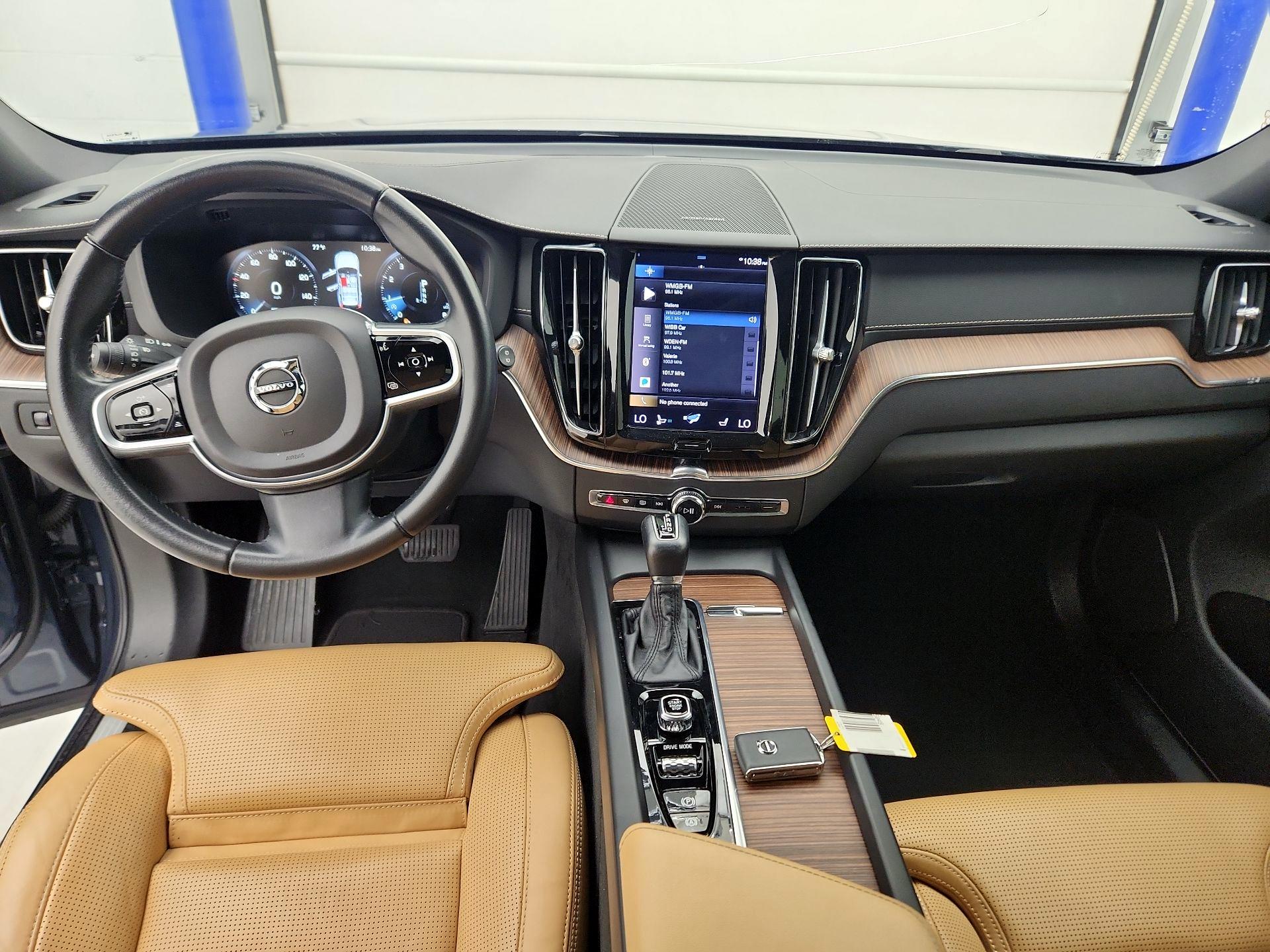 Thumbnail: 2021 Volvo XC60 - 9