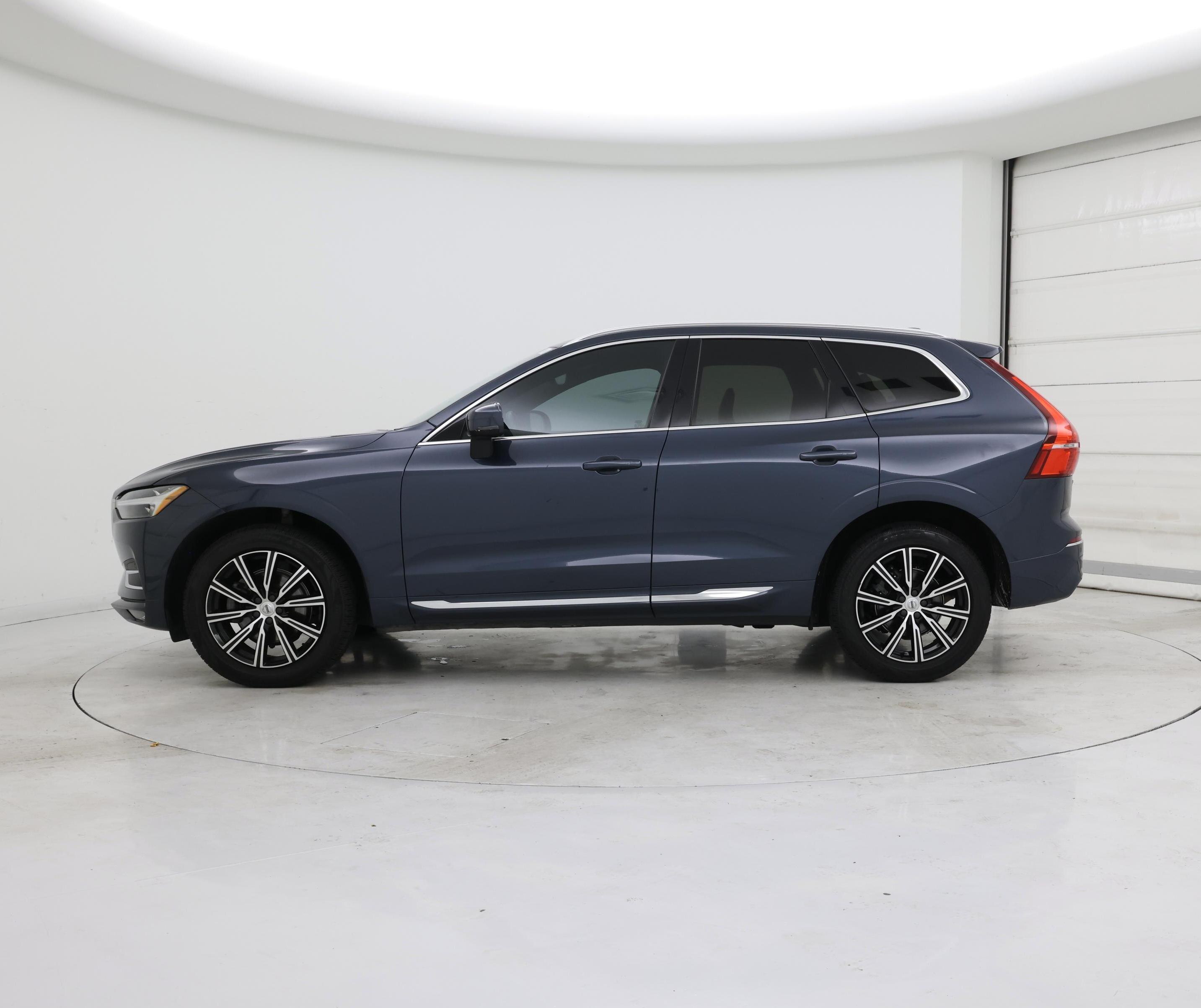Thumbnail: 2021 Volvo XC60 - 3