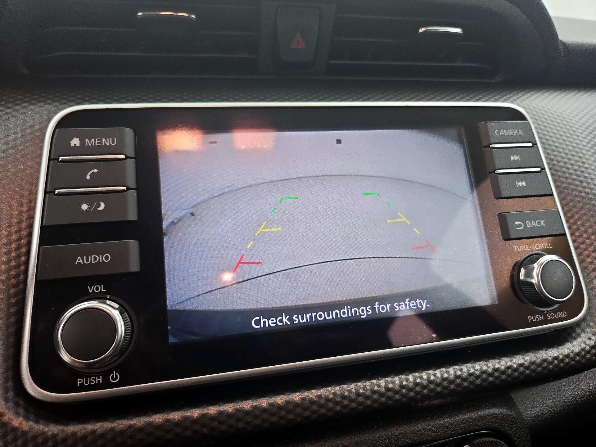 Thumbnail: 2019 Nissan Kicks - 14
