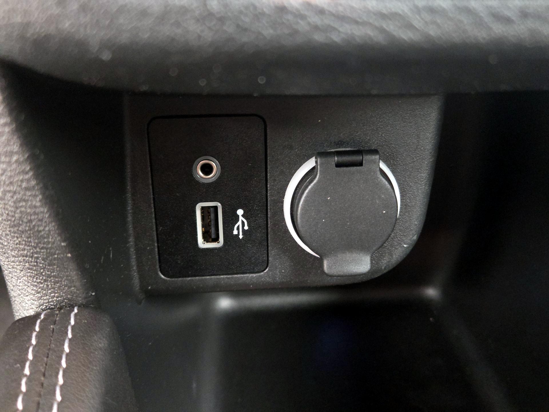 Thumbnail: 2019 Nissan Kicks - 18