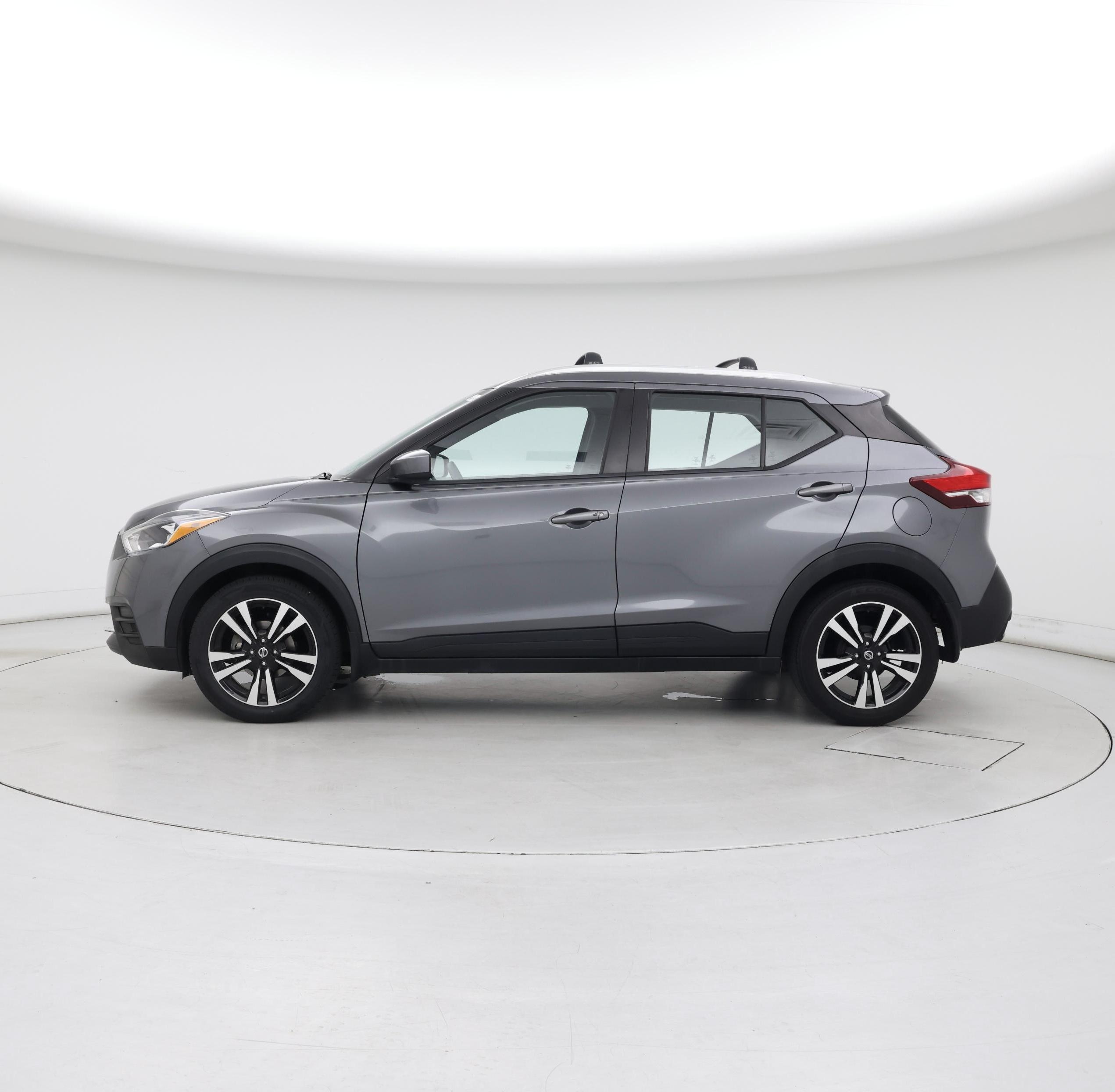 Thumbnail: 2019 Nissan Kicks - 3