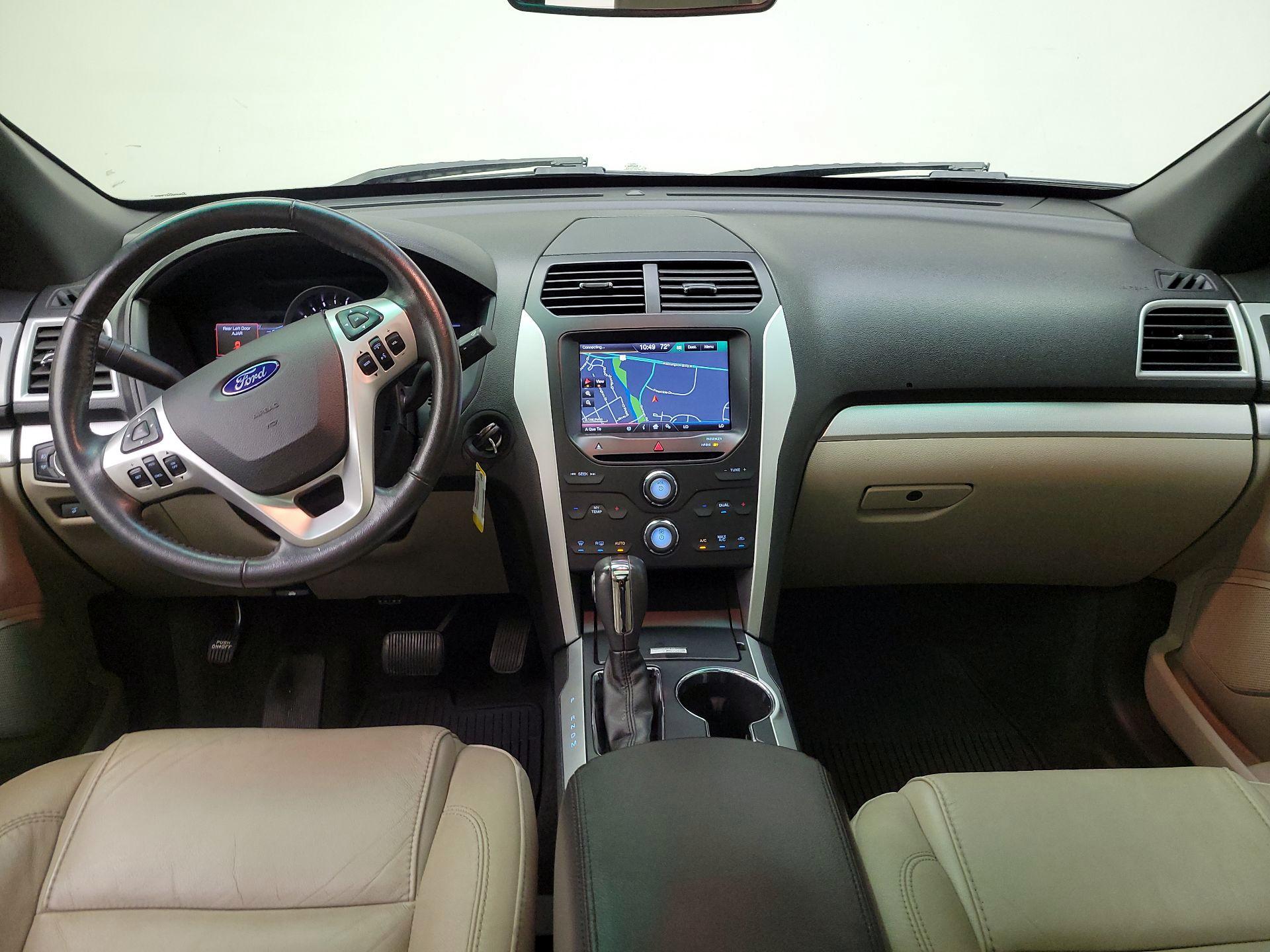 Thumbnail: 2014 Ford Explorer - 9