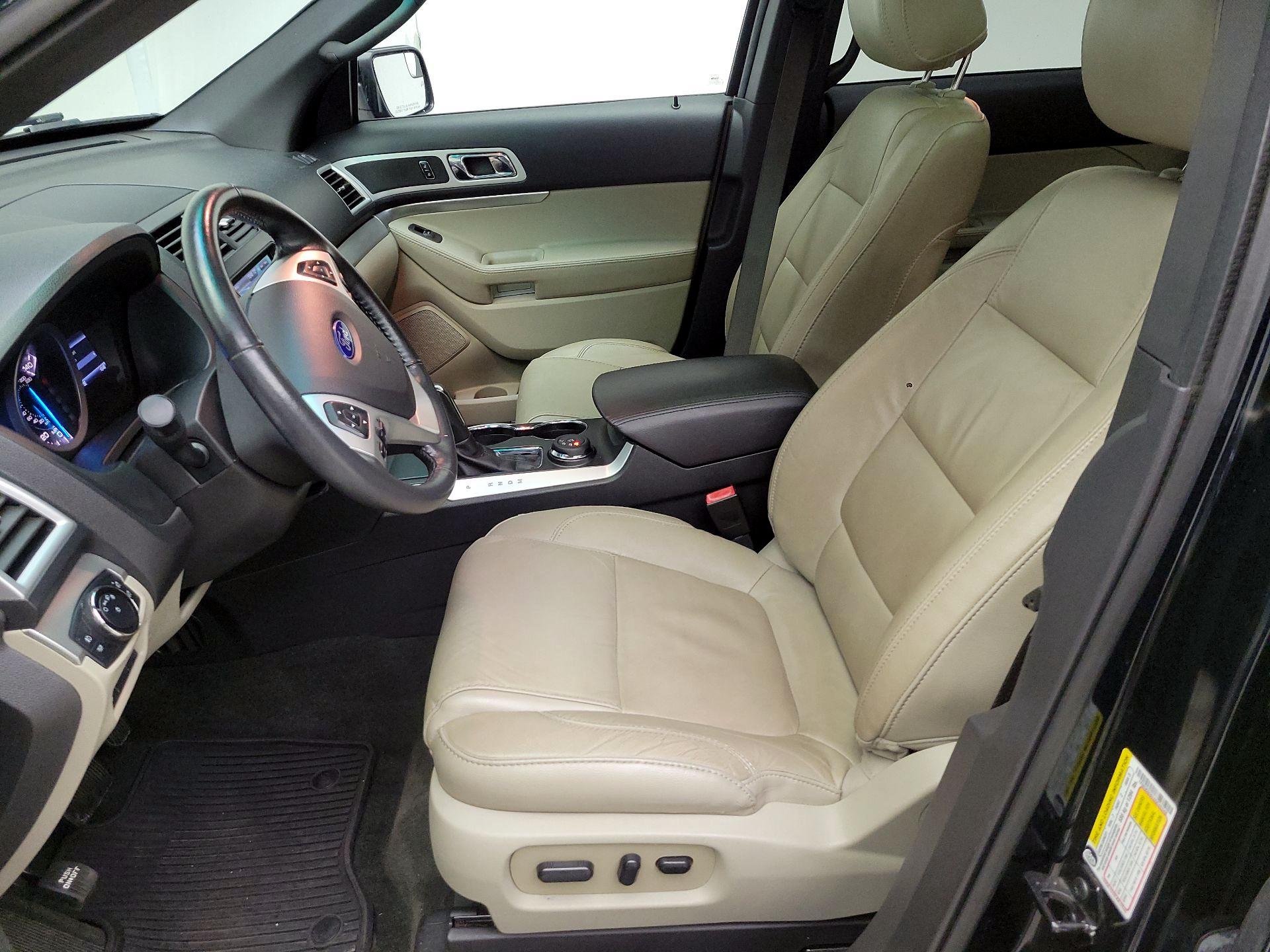 Thumbnail: 2014 Ford Explorer - 11