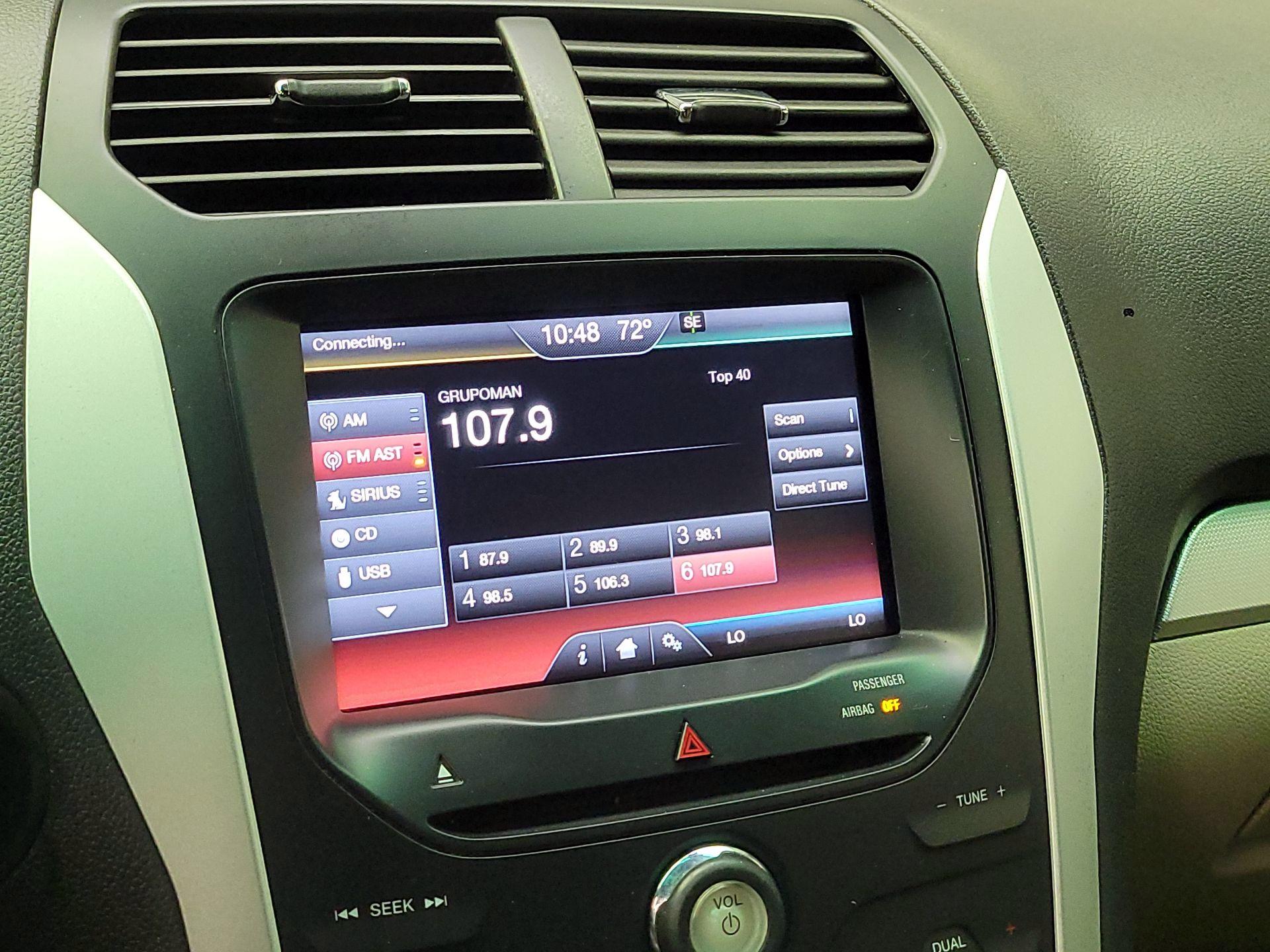 Thumbnail: 2014 Ford Explorer - 16