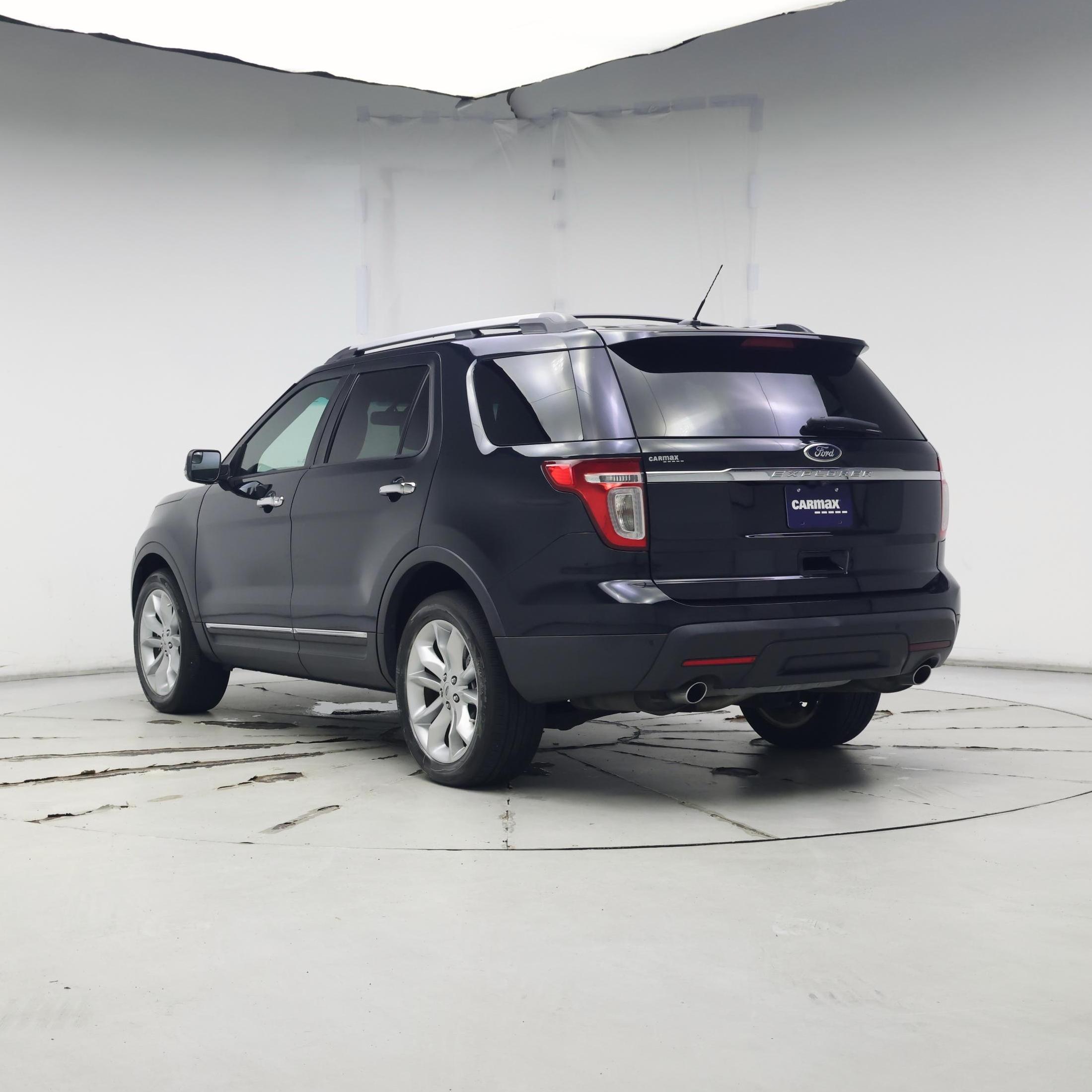 Thumbnail: 2014 Ford Explorer - 2