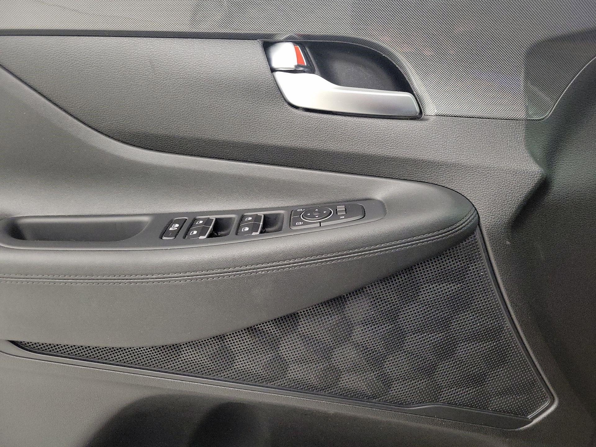 Thumbnail: 2023 Hyundai Santa Fe - 12