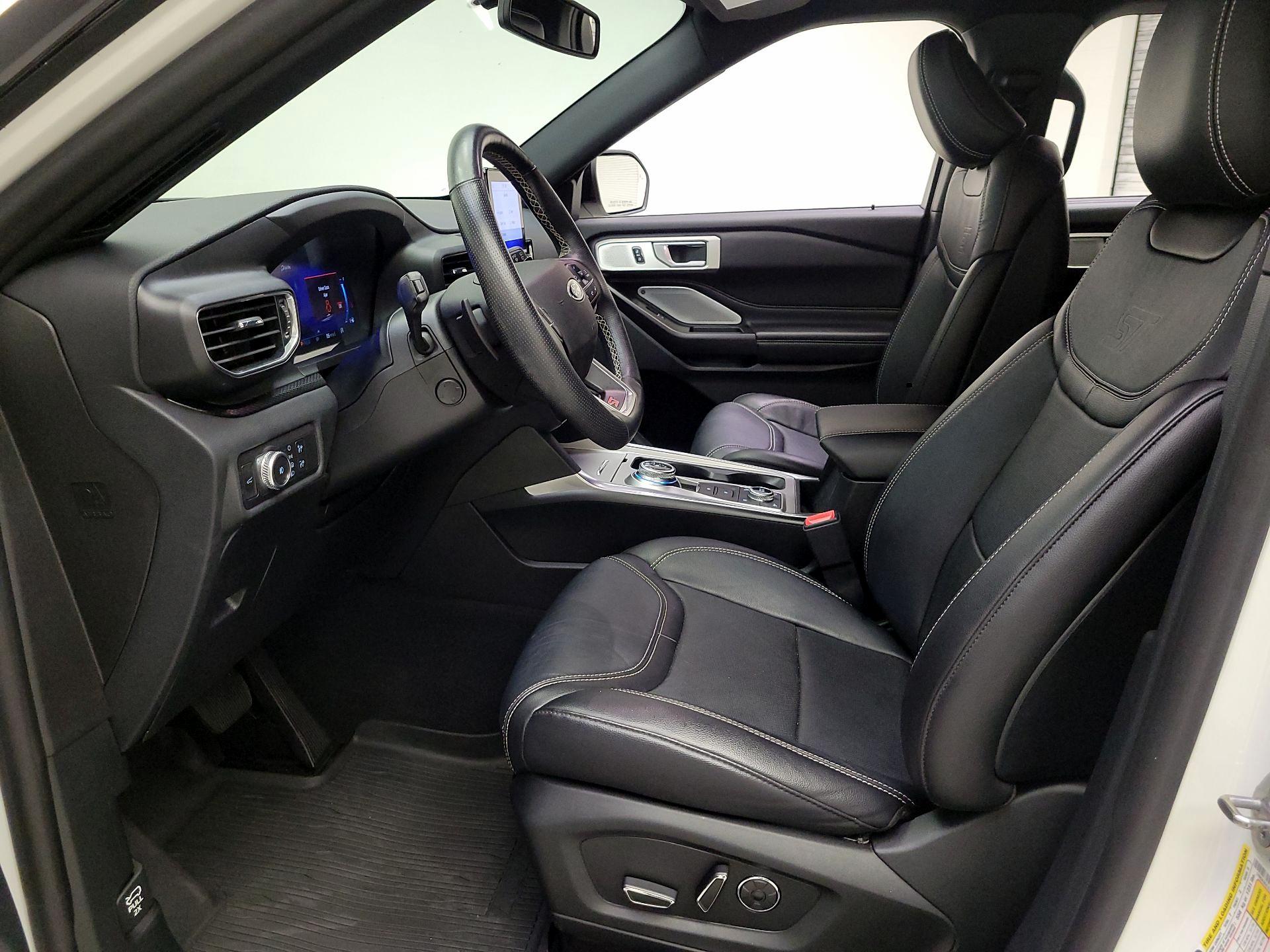 Thumbnail: 2020 Ford Explorer - 11