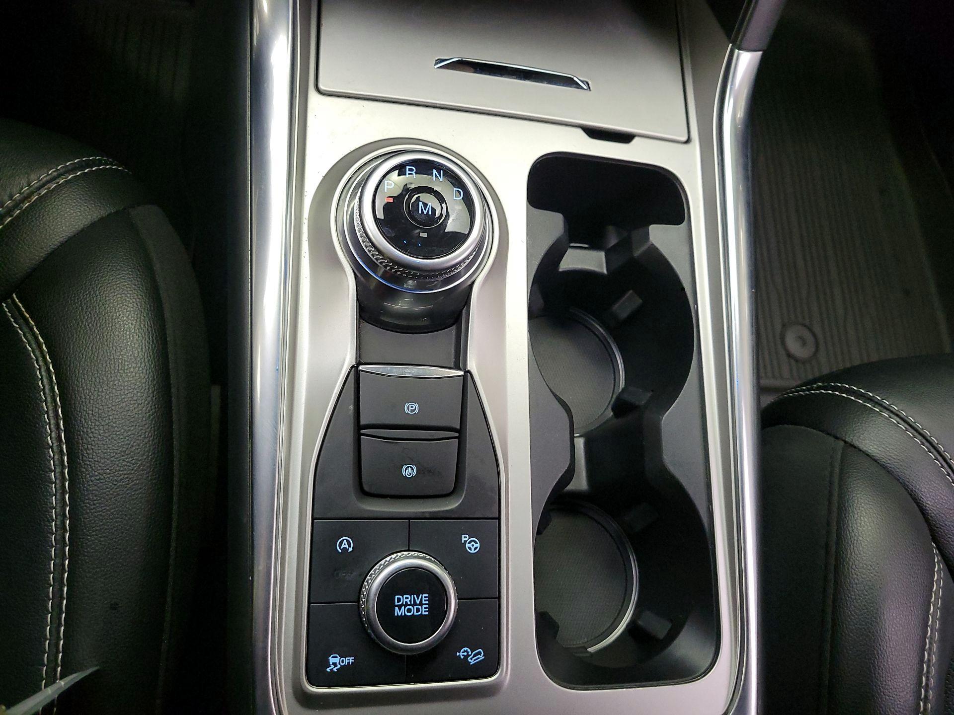 Thumbnail: 2020 Ford Explorer - 18