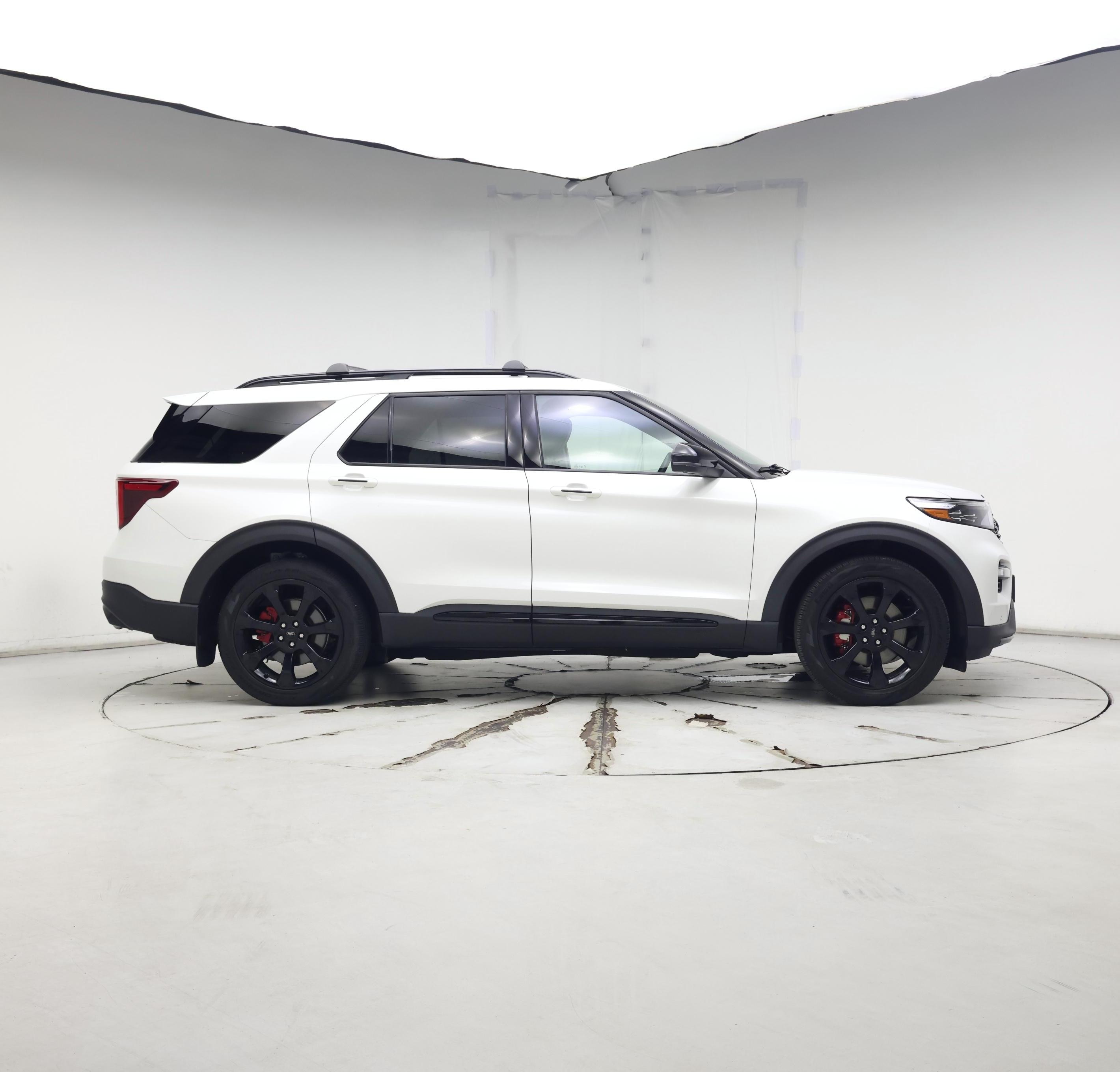 Thumbnail: 2020 Ford Explorer - 7