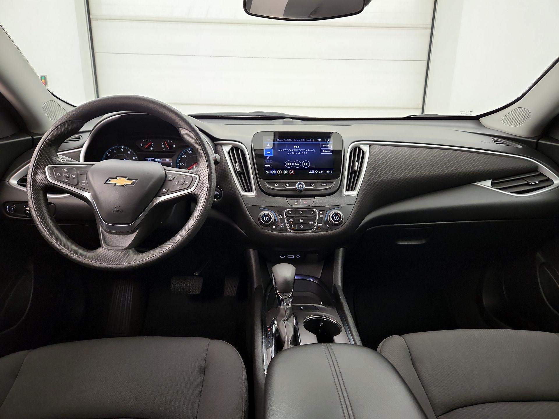 Thumbnail: 2023 Chevrolet Malibu - 9
