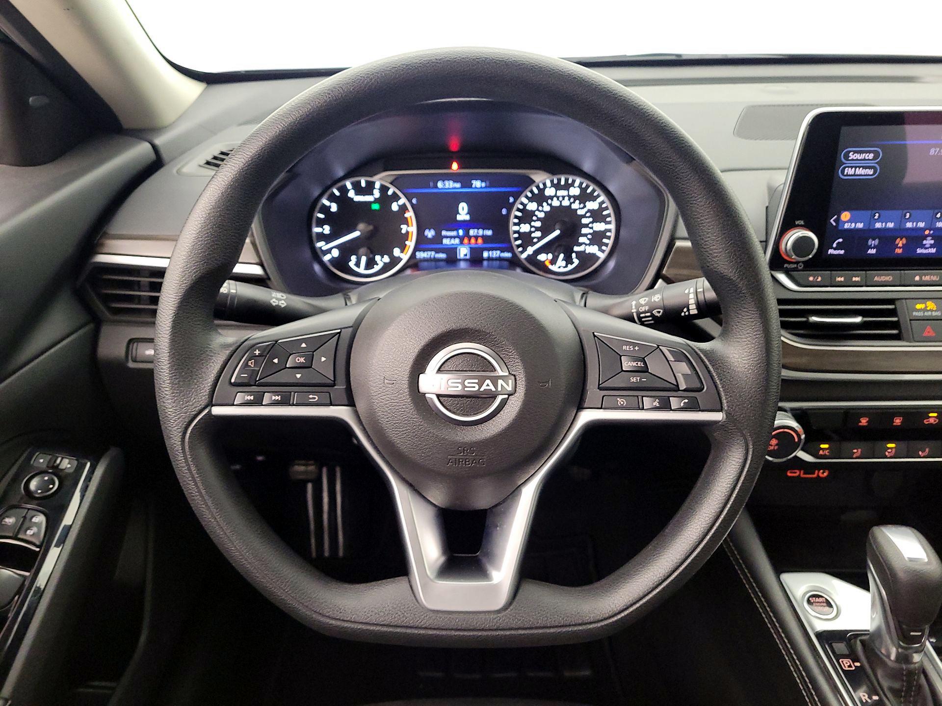 Thumbnail: 2023 Nissan Altima - 10