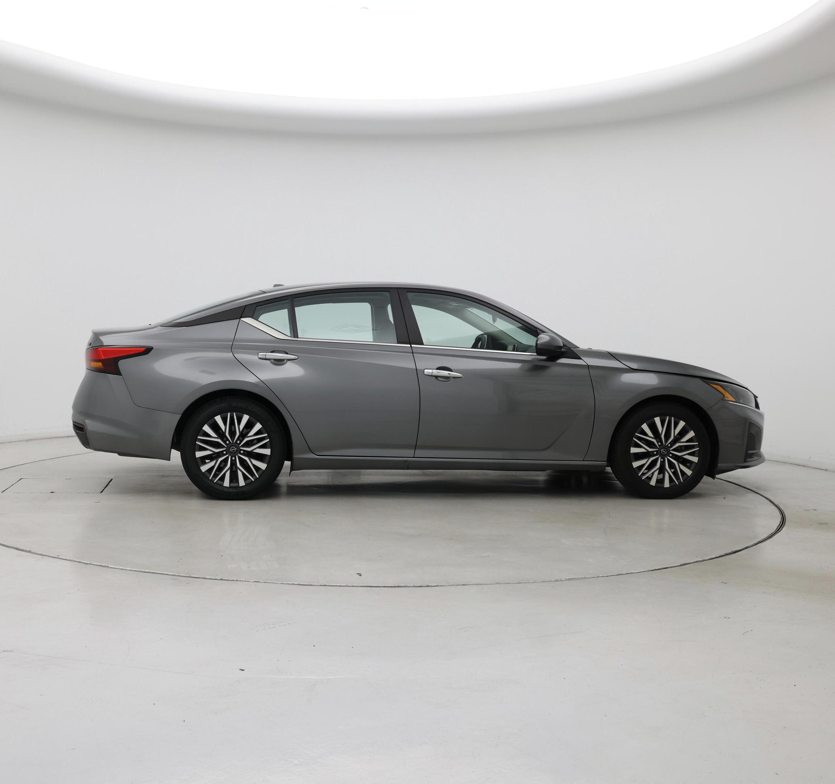 Thumbnail: 2023 Nissan Altima - 7