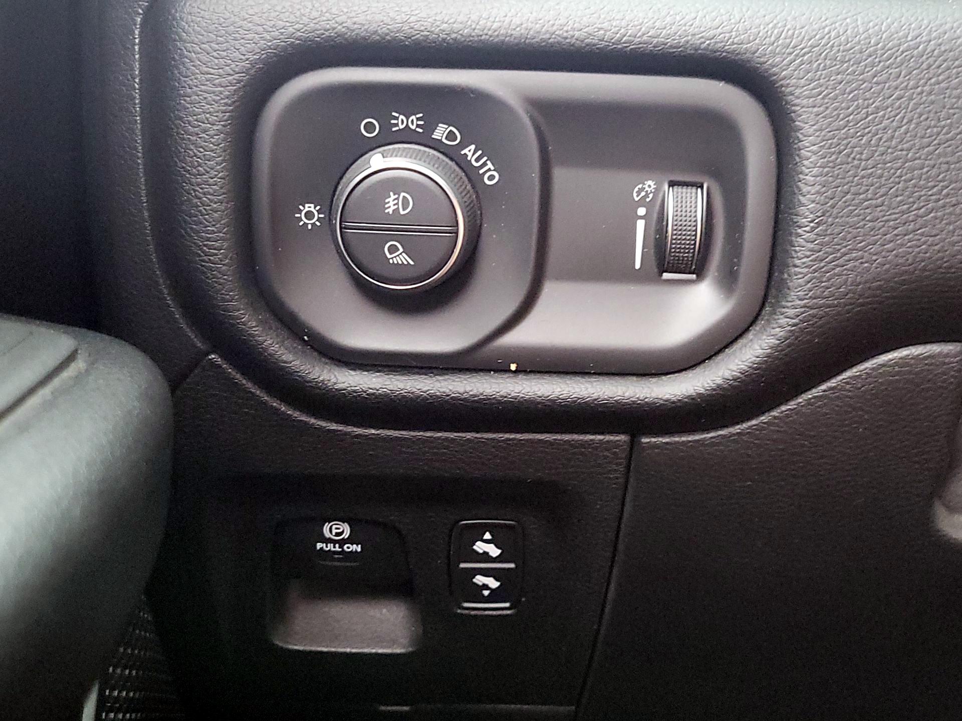 Thumbnail: 2021 RAM 1500 - 13