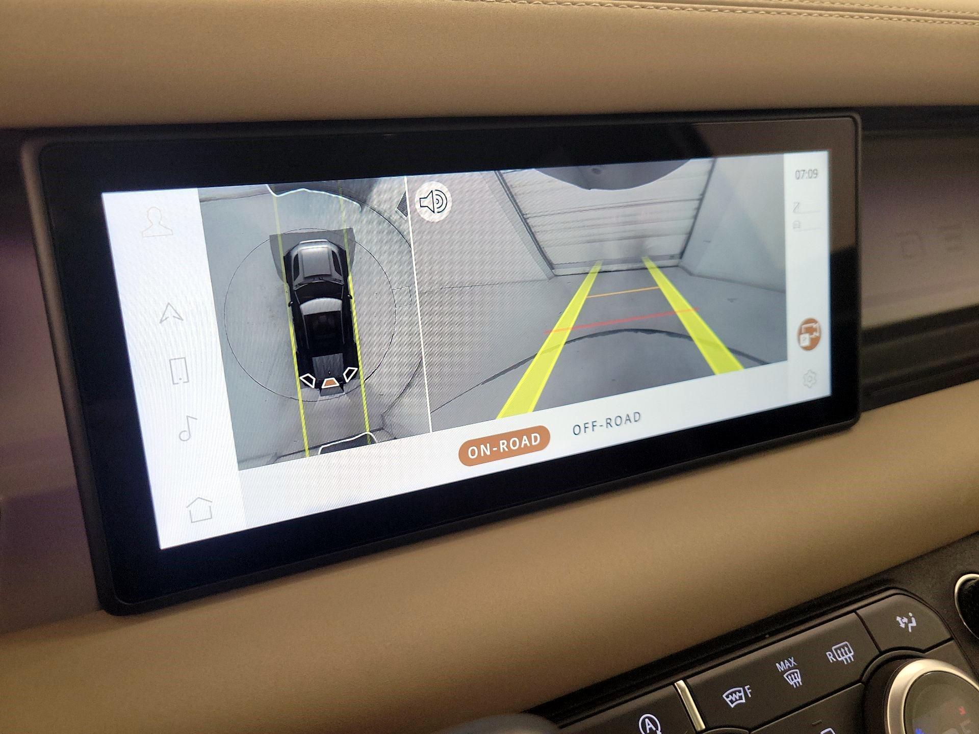 Thumbnail: 2023 Land Rover Defender - 14